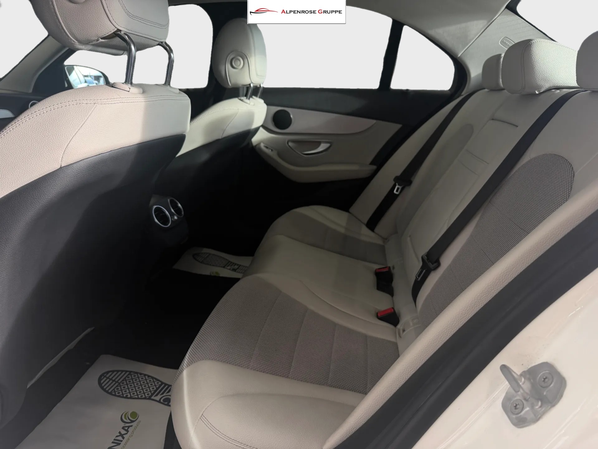 MERCEDES-BENZ C 400 Avantgarde 4Matic 7G-Tronic-image-7