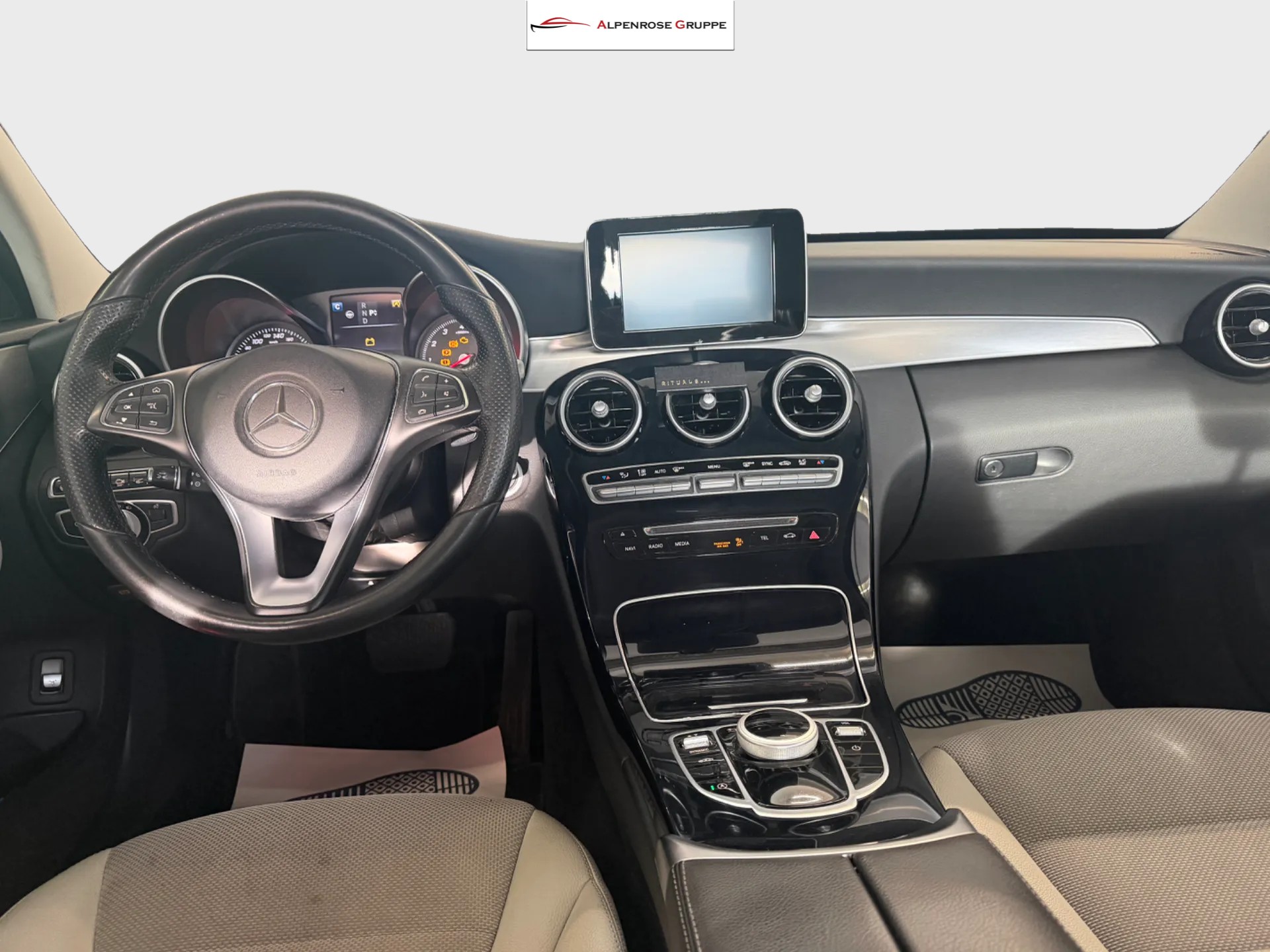 MERCEDES-BENZ C 400 Avantgarde 4Matic 7G-Tronic-image-8