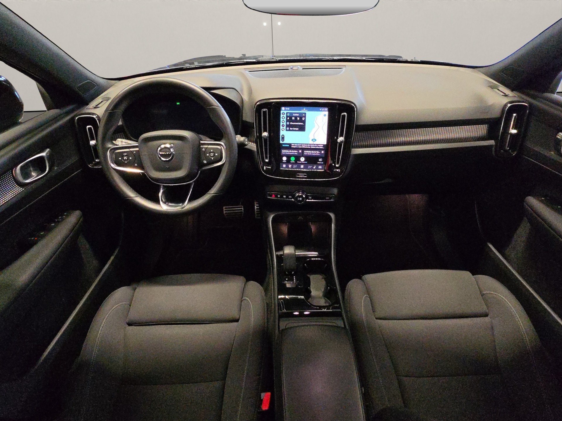 VOLVO XC40 P6 Plus-image-9
