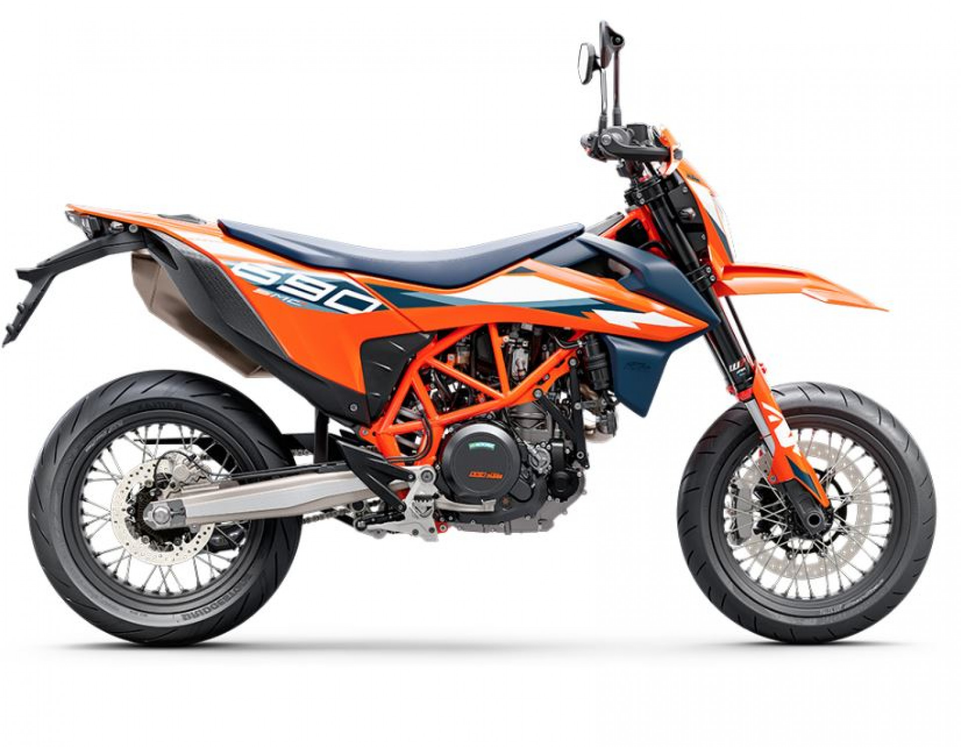 KTM 690 SMC R Supermoto-image-2