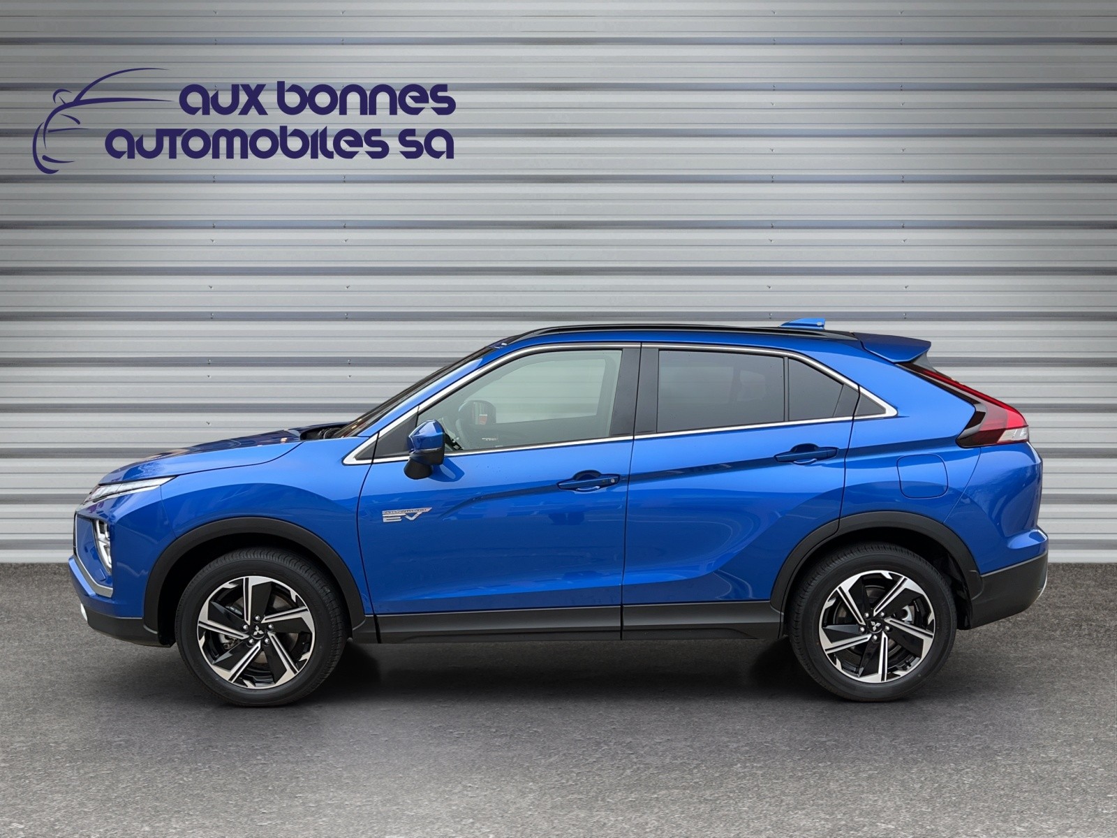 MITSUBISHI Eclipse Cross 2.4 PHEV Invite 4WD-image-8