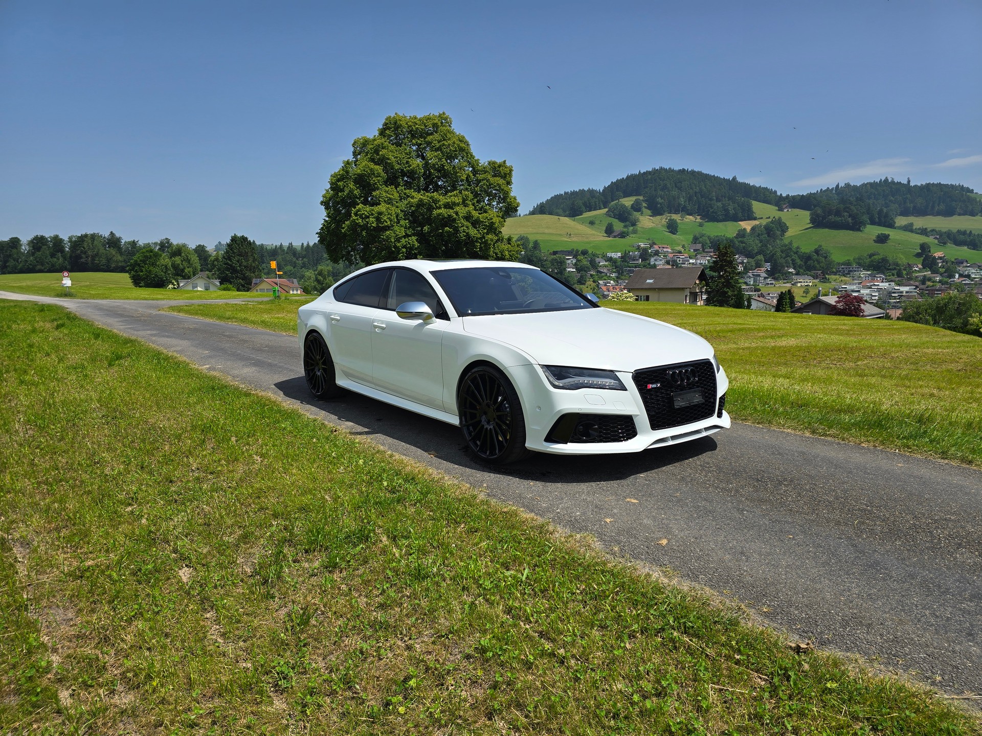AUDI RS7 Sportback 4.0 TFSI V8 quattro-image-4
