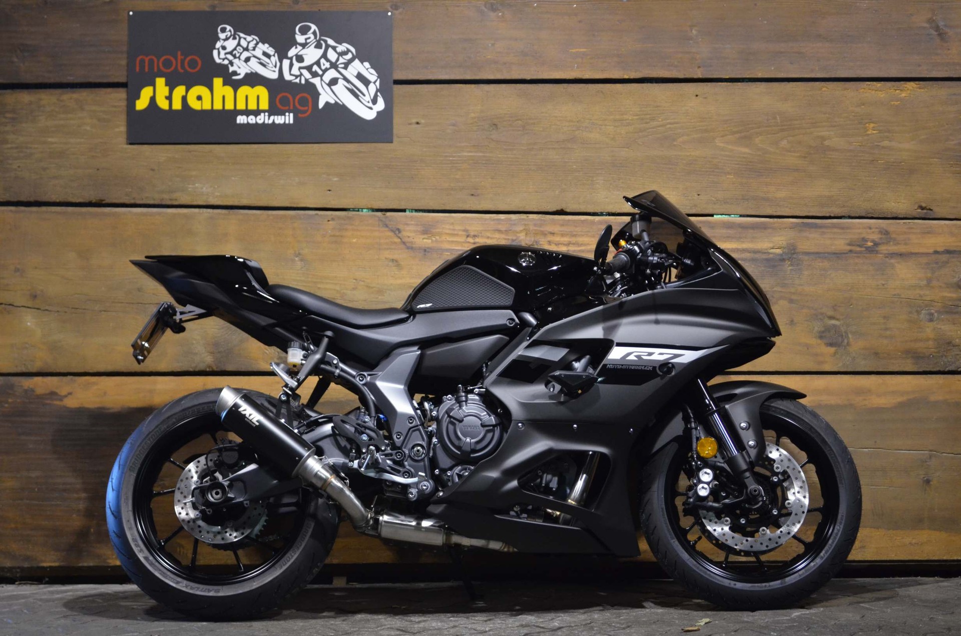 YAMAHA R7 ABS-image-1