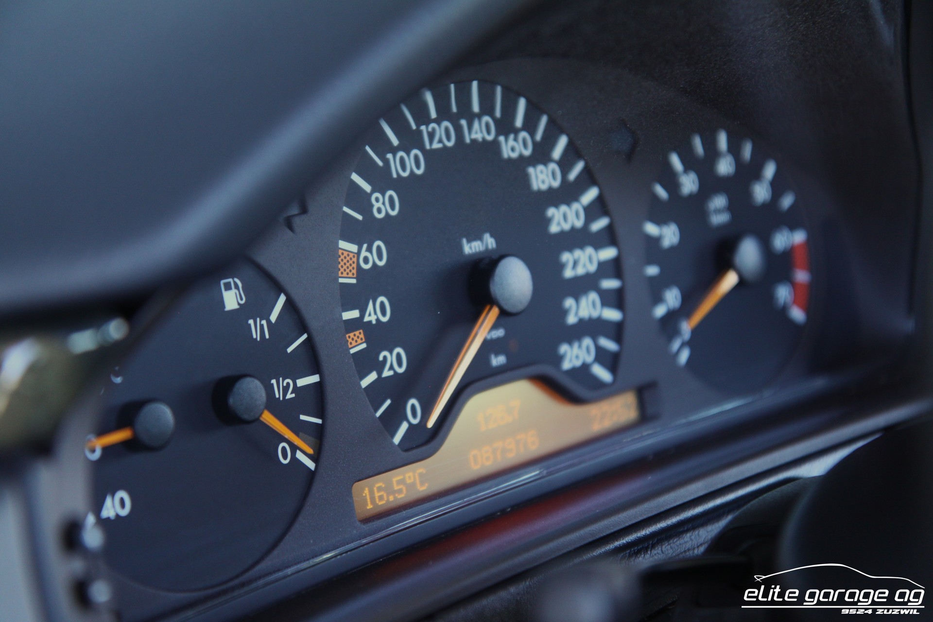 MERCEDES-BENZ E 420 Avantgarde Automatic-image-13