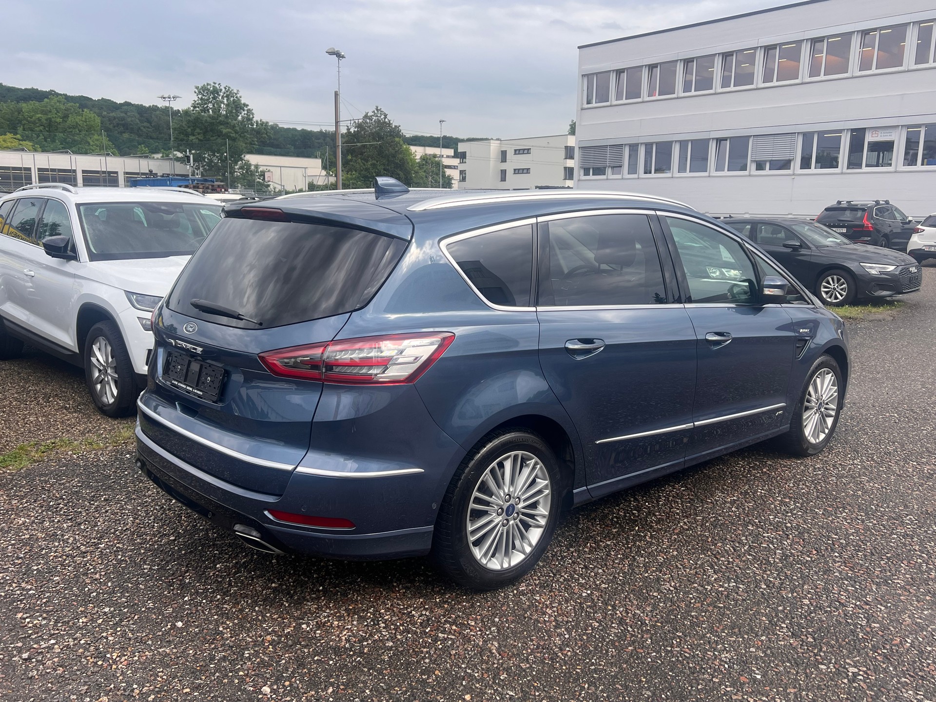 FORD S-Max 2.0 TDCi Vignale AWD Automatic-image-4