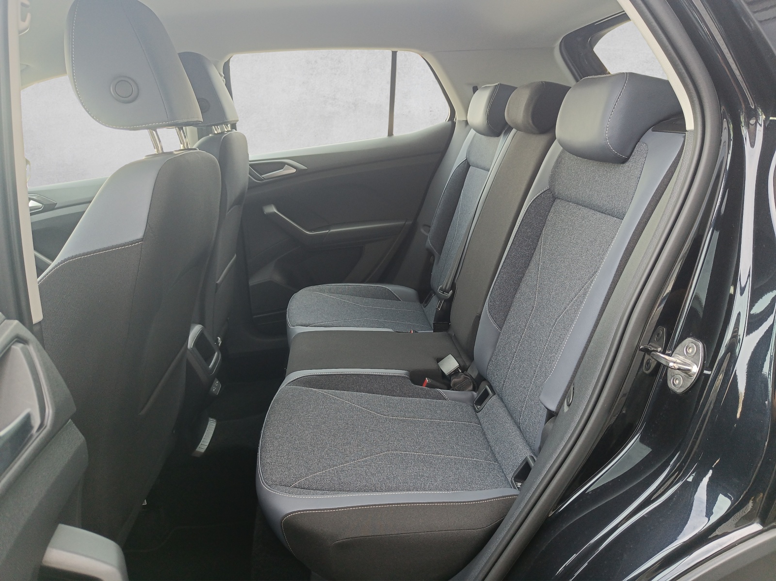 VW T-Cross 1.0 TSI 115 Style DSG*AHK*IQ Light*Kamera*-image-13