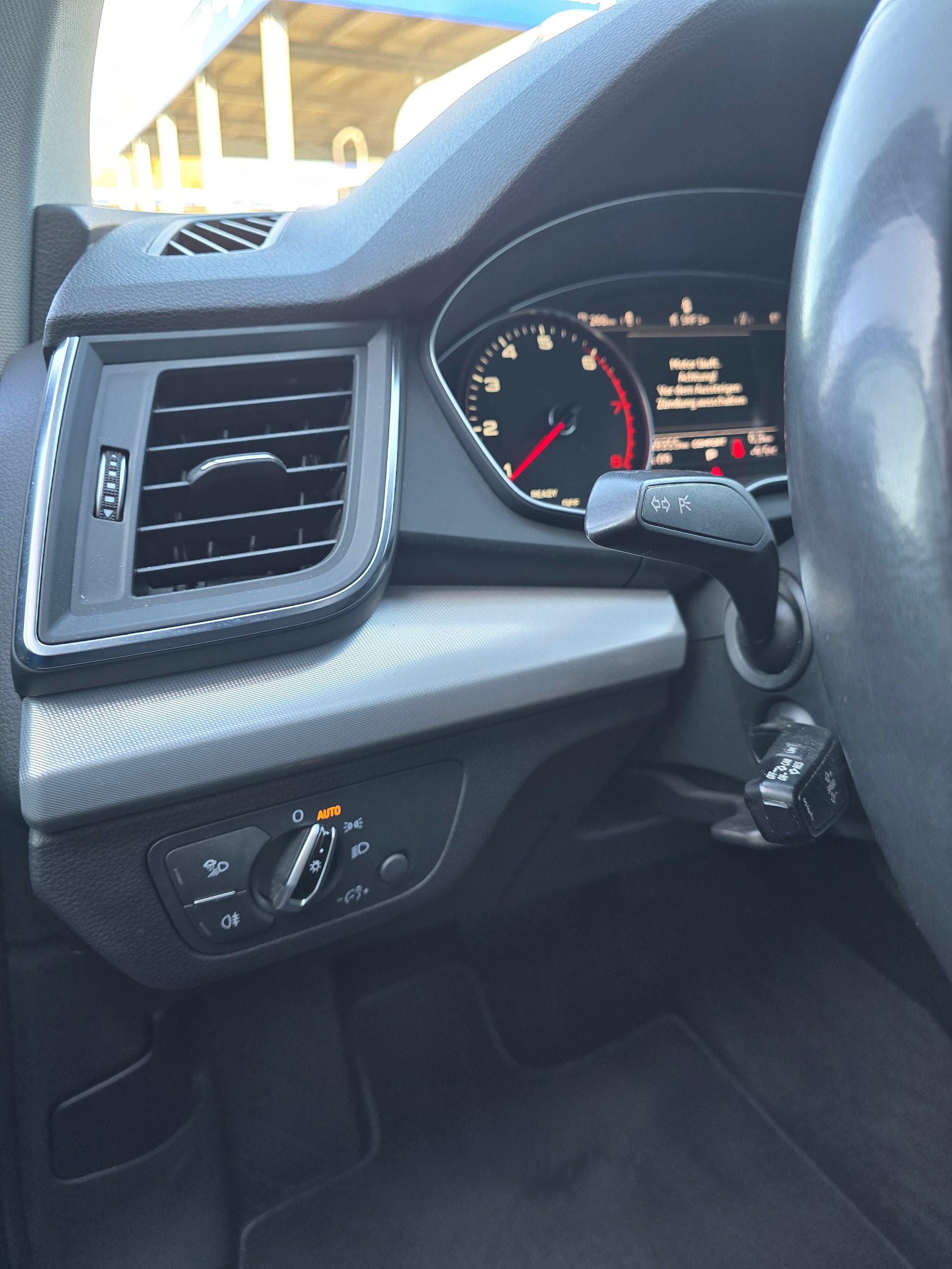 AUDI Q5 2.0 TFSI quattro S-tronic-image-15