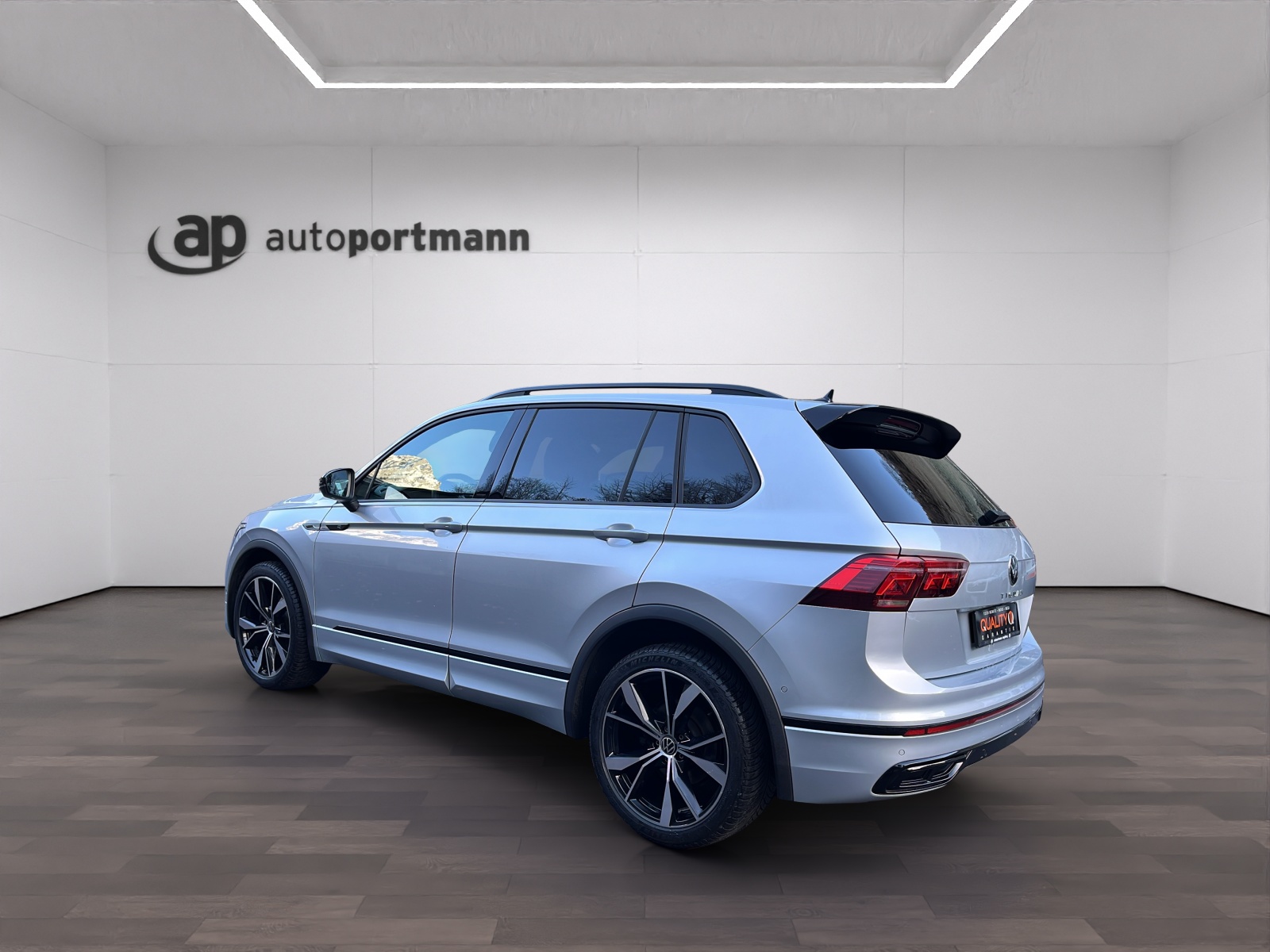 VW Tiguan 2.0 TDI SCR R-Line 4Motion DSG-image-4