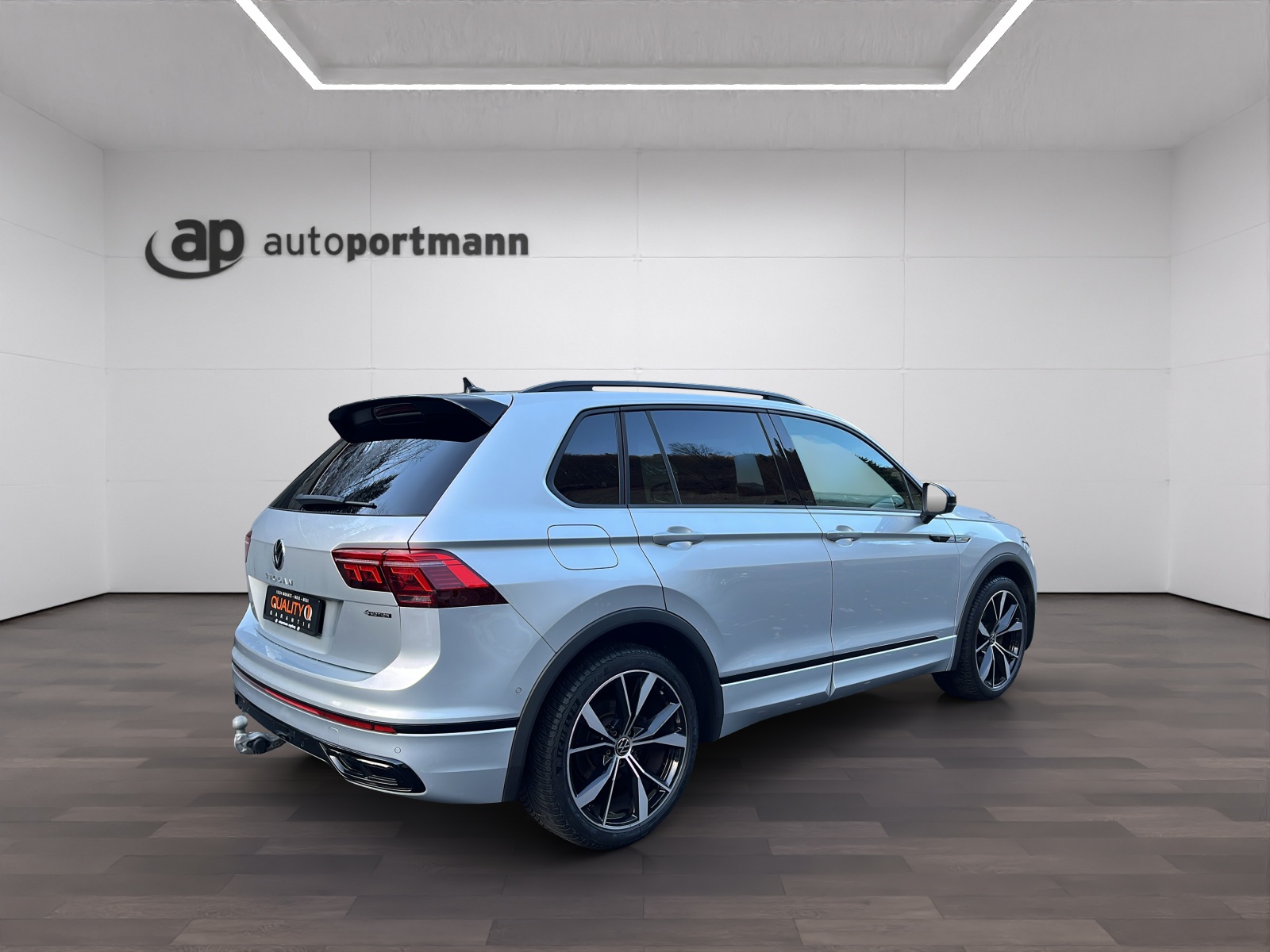 VW Tiguan 2.0 TDI SCR R-Line 4Motion DSG-image-6