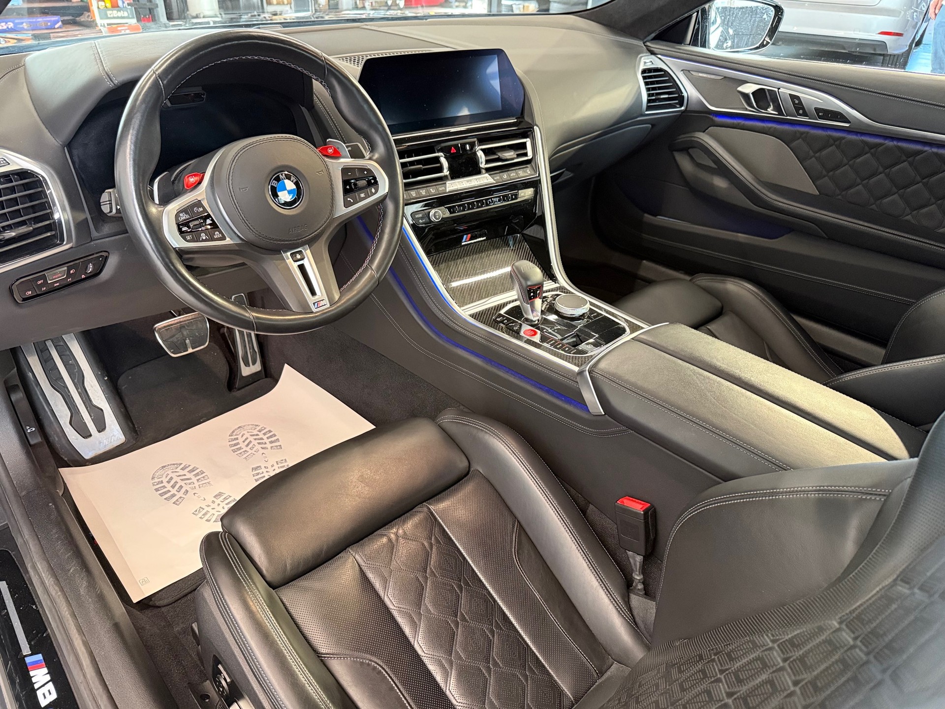 BMW M8 xDrive Steptronic M Competition-image-8