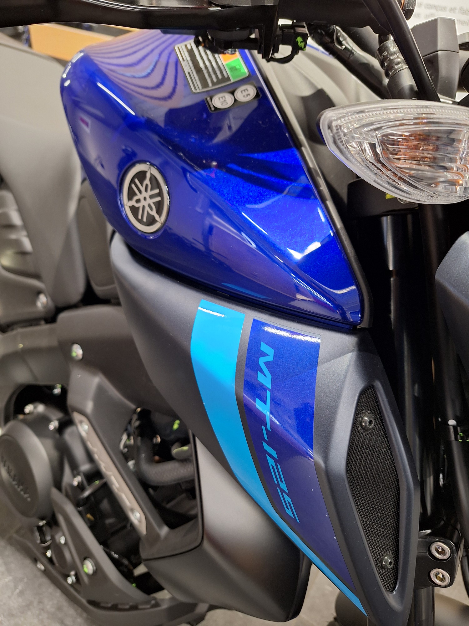YAMAHA MT-125-image-5