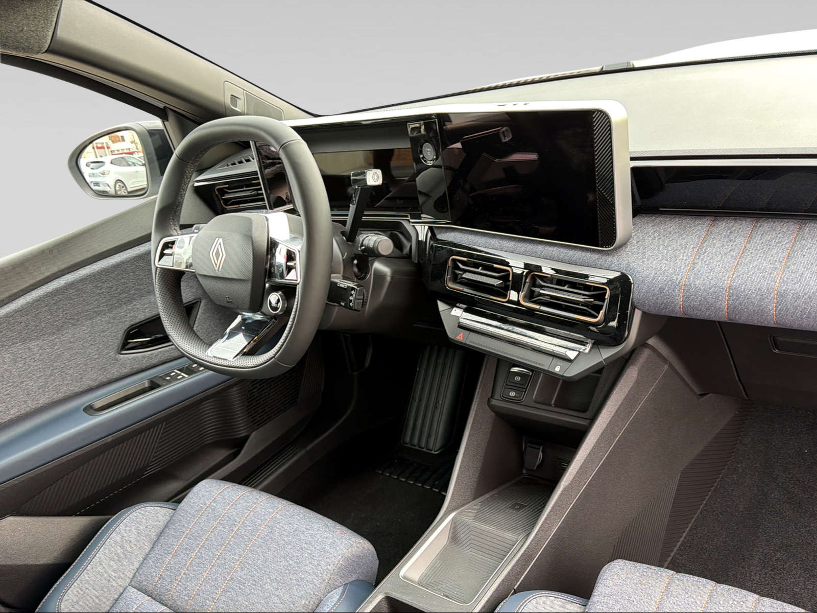 RENAULT R4 E-TECH ELECTRIC techno 150PS Comfort Range-image-8