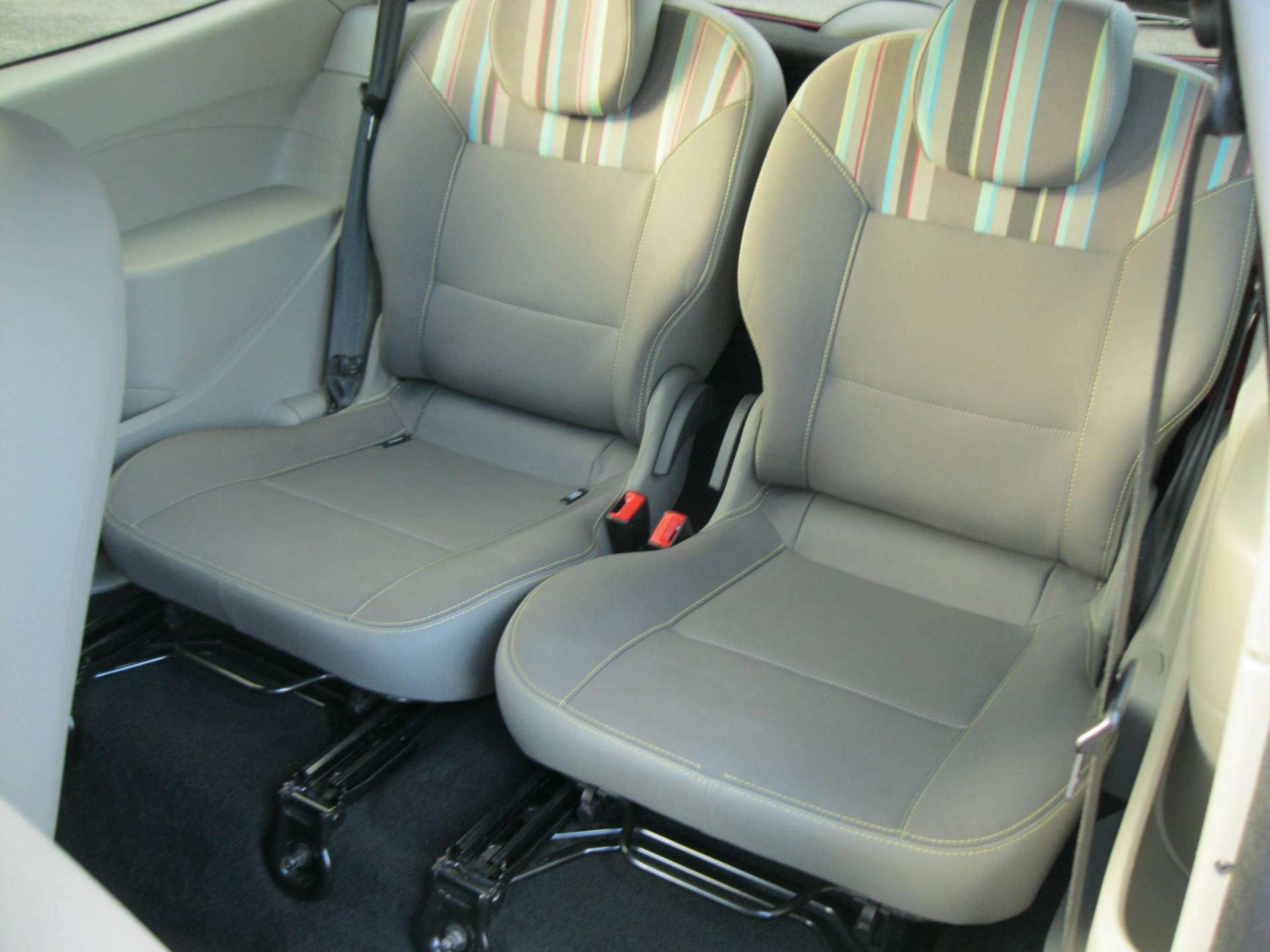 RENAULT Twingo 1.2 16V Liberty-image-6