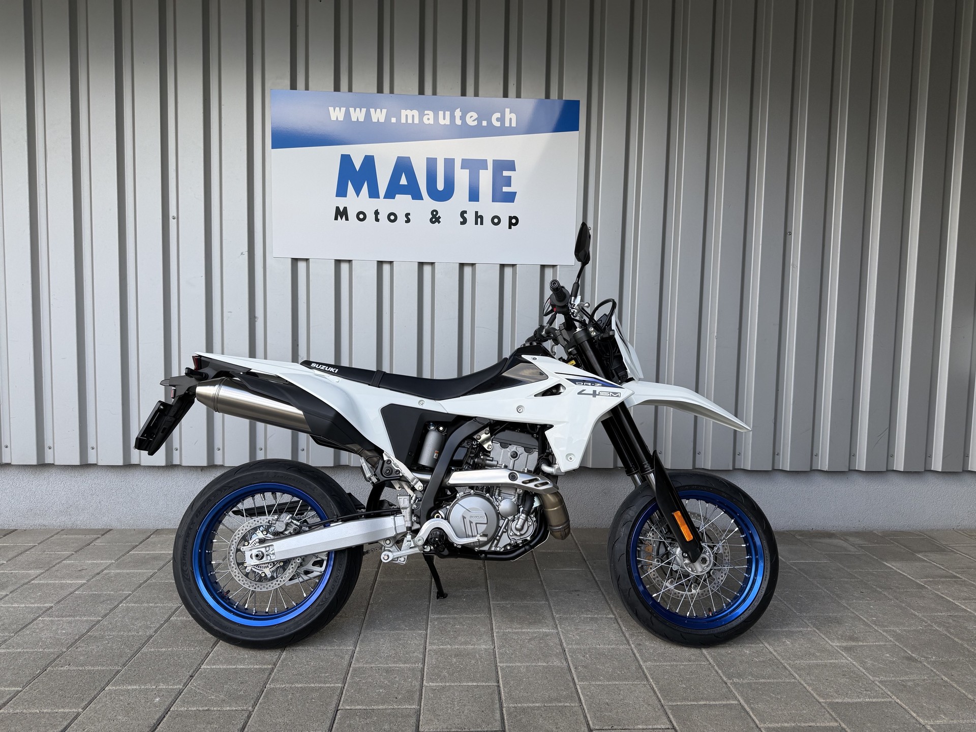 SUZUKI Supermotard DR-Z4 SM-image-0
