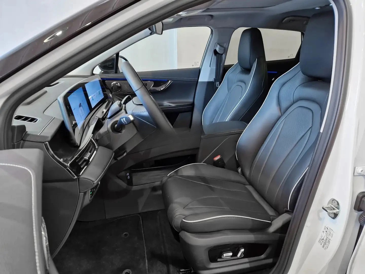 OMODA 5 EV PREMIUM-image-10