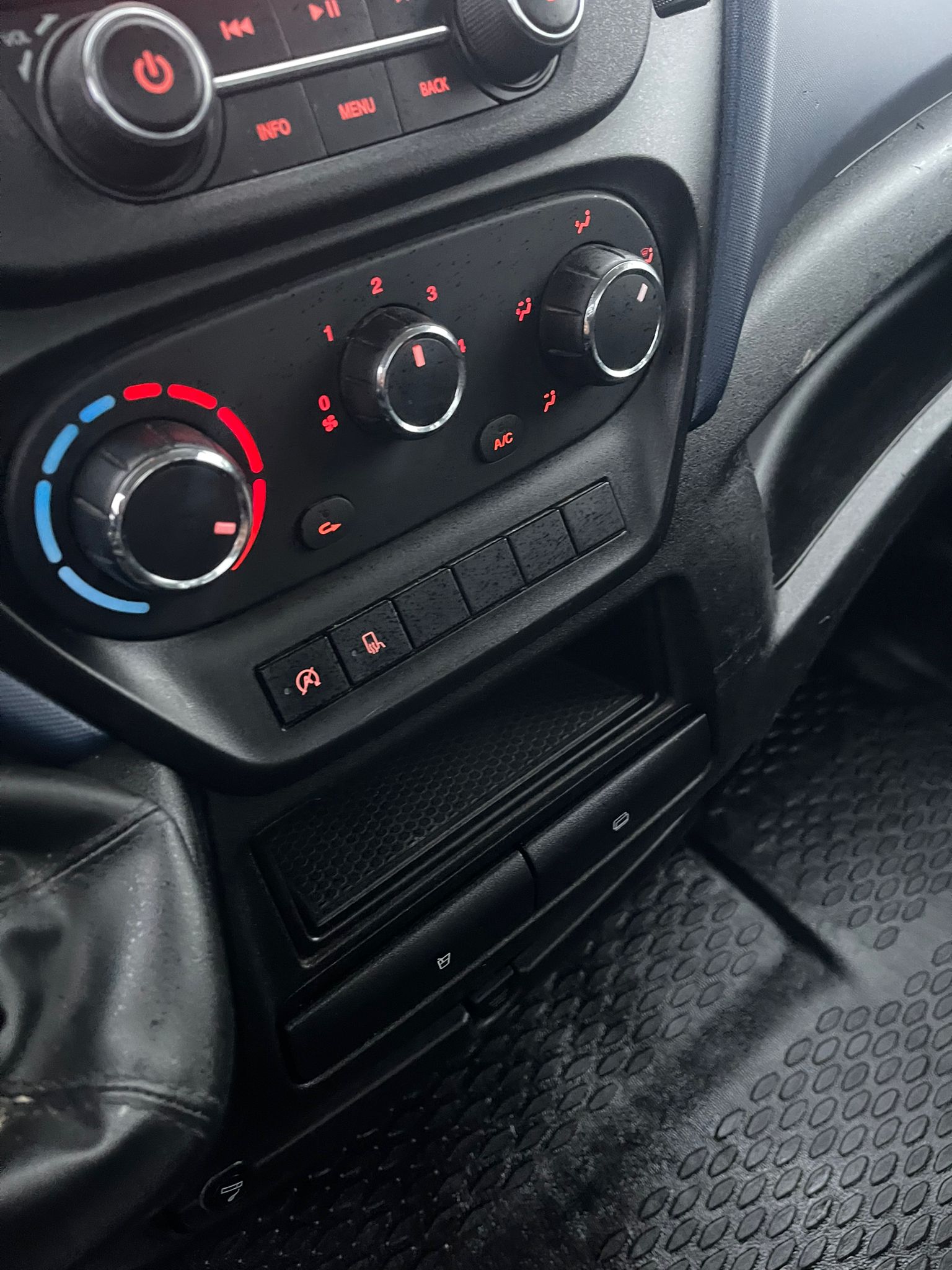 IVECO 35S14-image-10