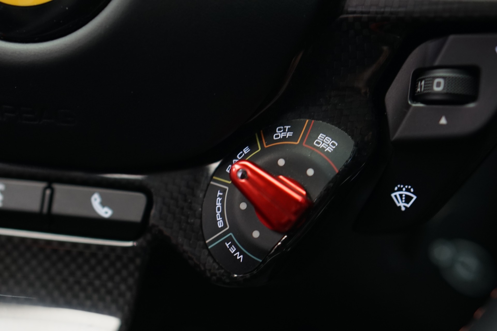 FERRARI 812 Superfast *NOVITEC* *Garantie* *CH-Fahrzeug*-image-34