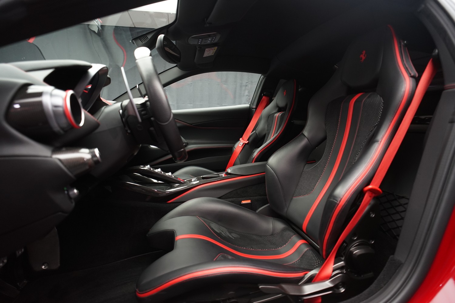 FERRARI 812 Superfast *NOVITEC* *Garantie* *CH-Fahrzeug*-image-15