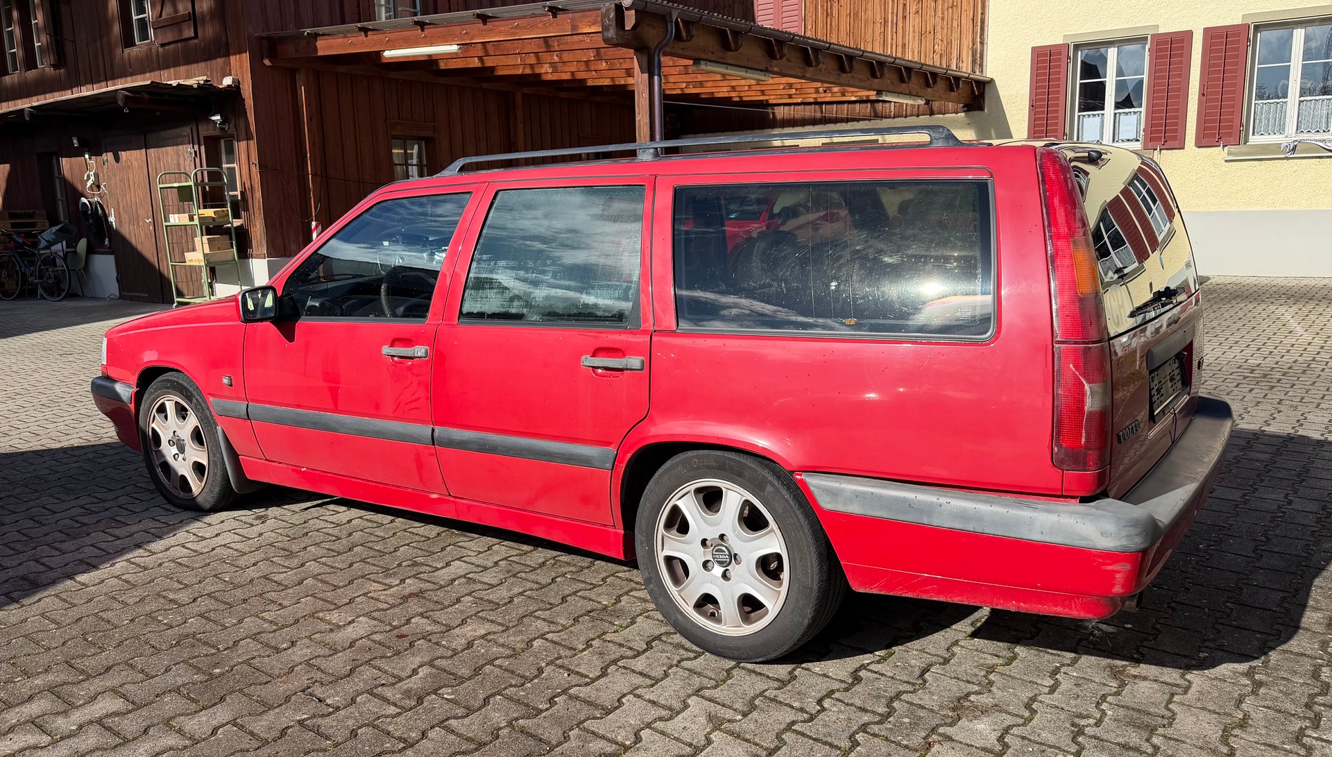 VOLVO 850 2.4-image-3