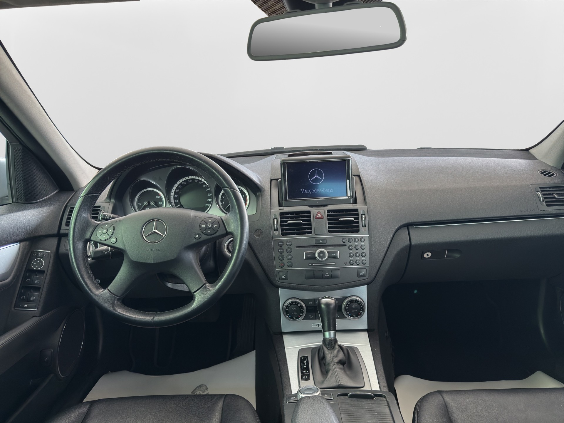 MERCEDES-BENZ C 350 Avantgarde 4Matic 7G-Tronic-image-8