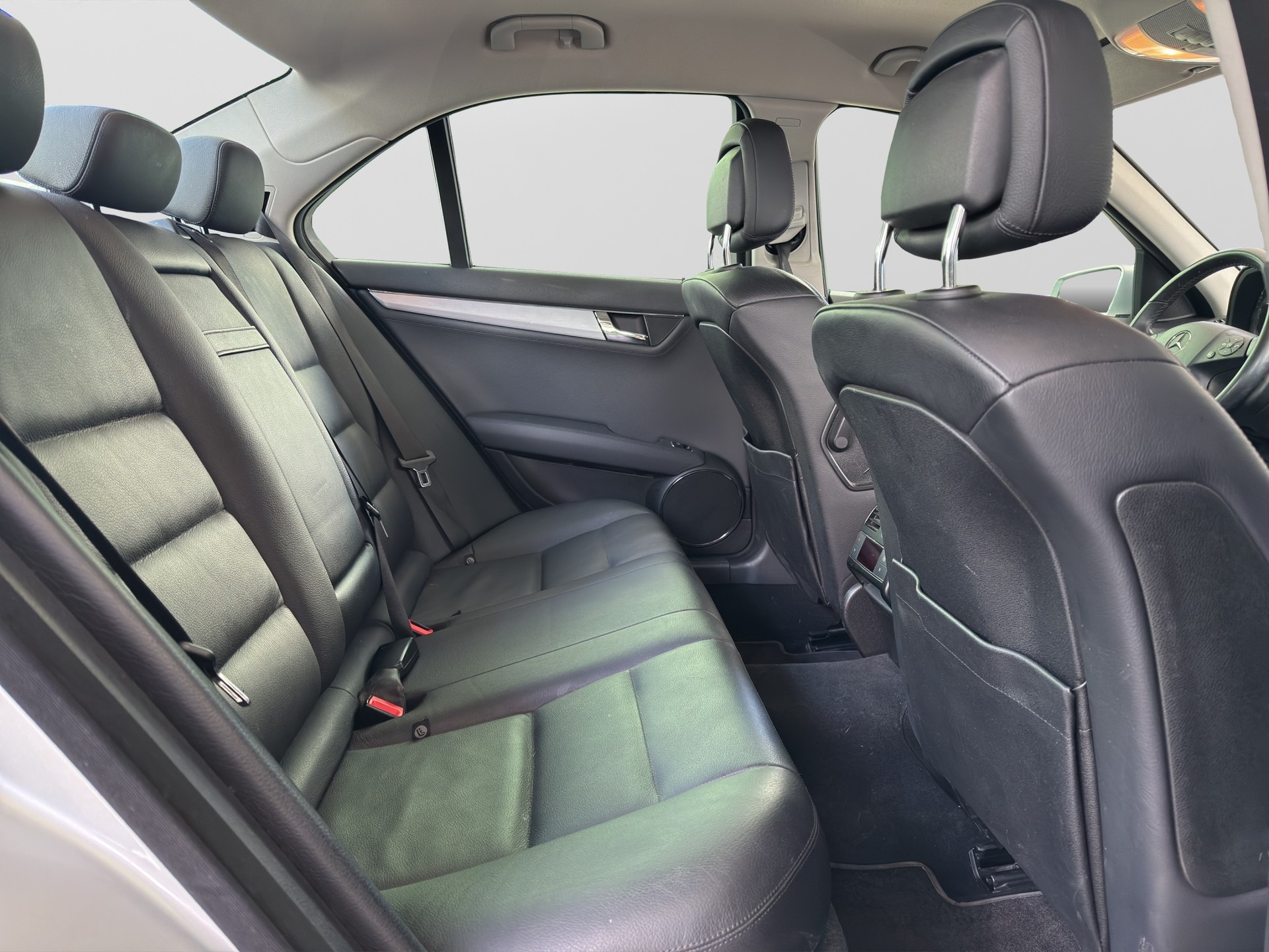 MERCEDES-BENZ C 350 Avantgarde 4Matic 7G-Tronic-image-15