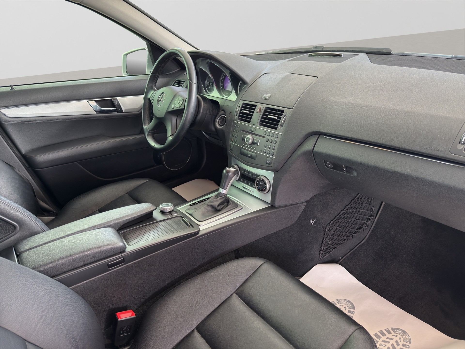MERCEDES-BENZ C 350 Avantgarde 4Matic 7G-Tronic-image-12