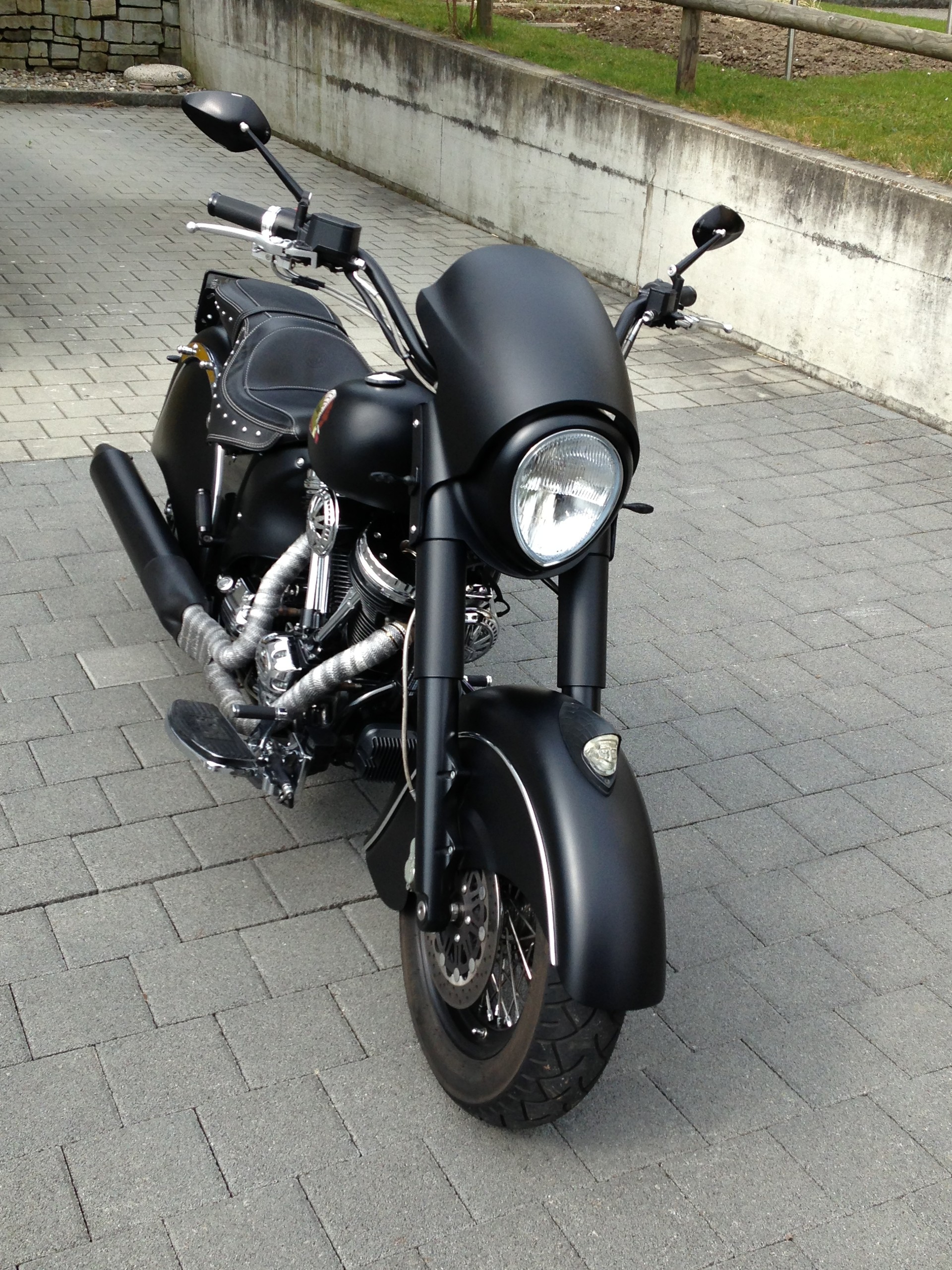 INDIAN DeluxeDarkHorse-image-1