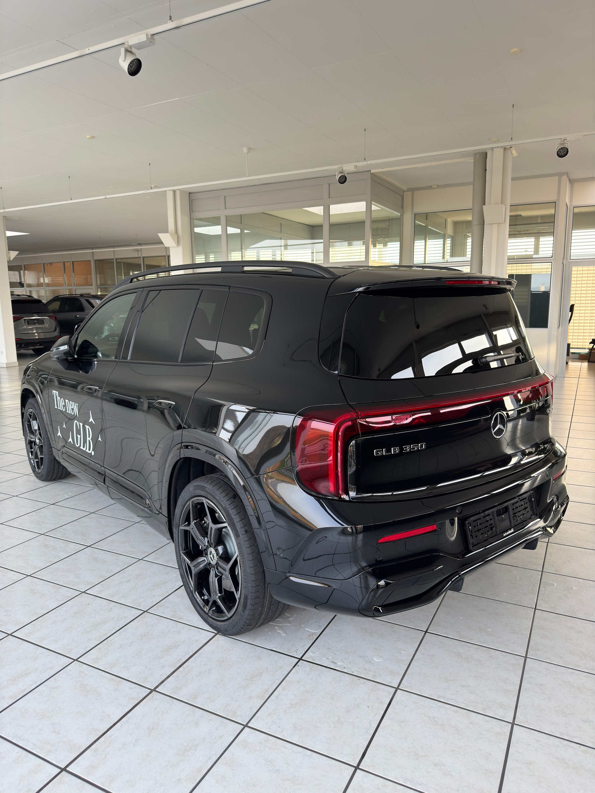 MERCEDES-BENZ GLB 350 4MATIC EQ-image-4