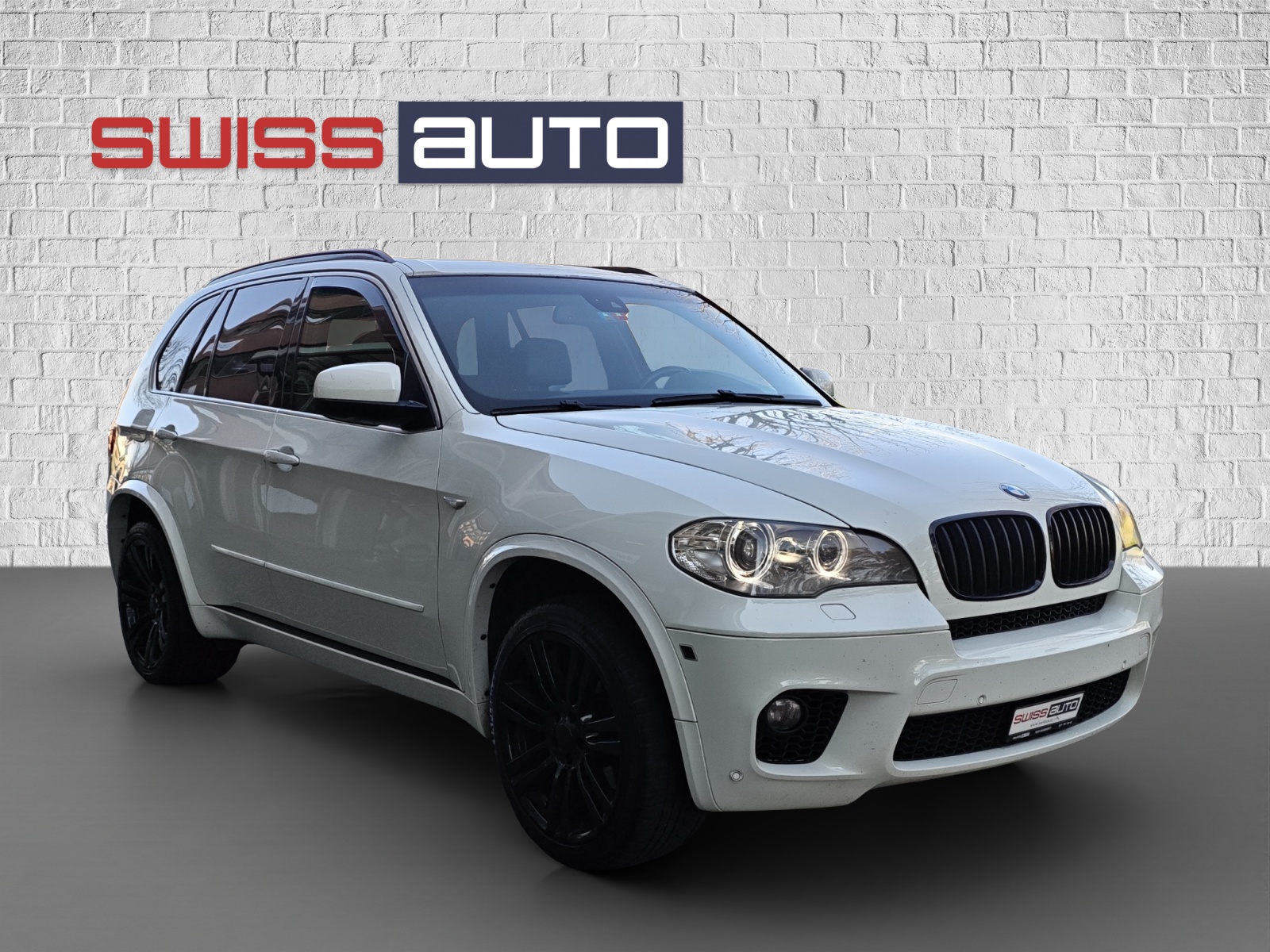 BMW X5 xDrive 40d Steptronic M-Sportpaket-showroom-element-2