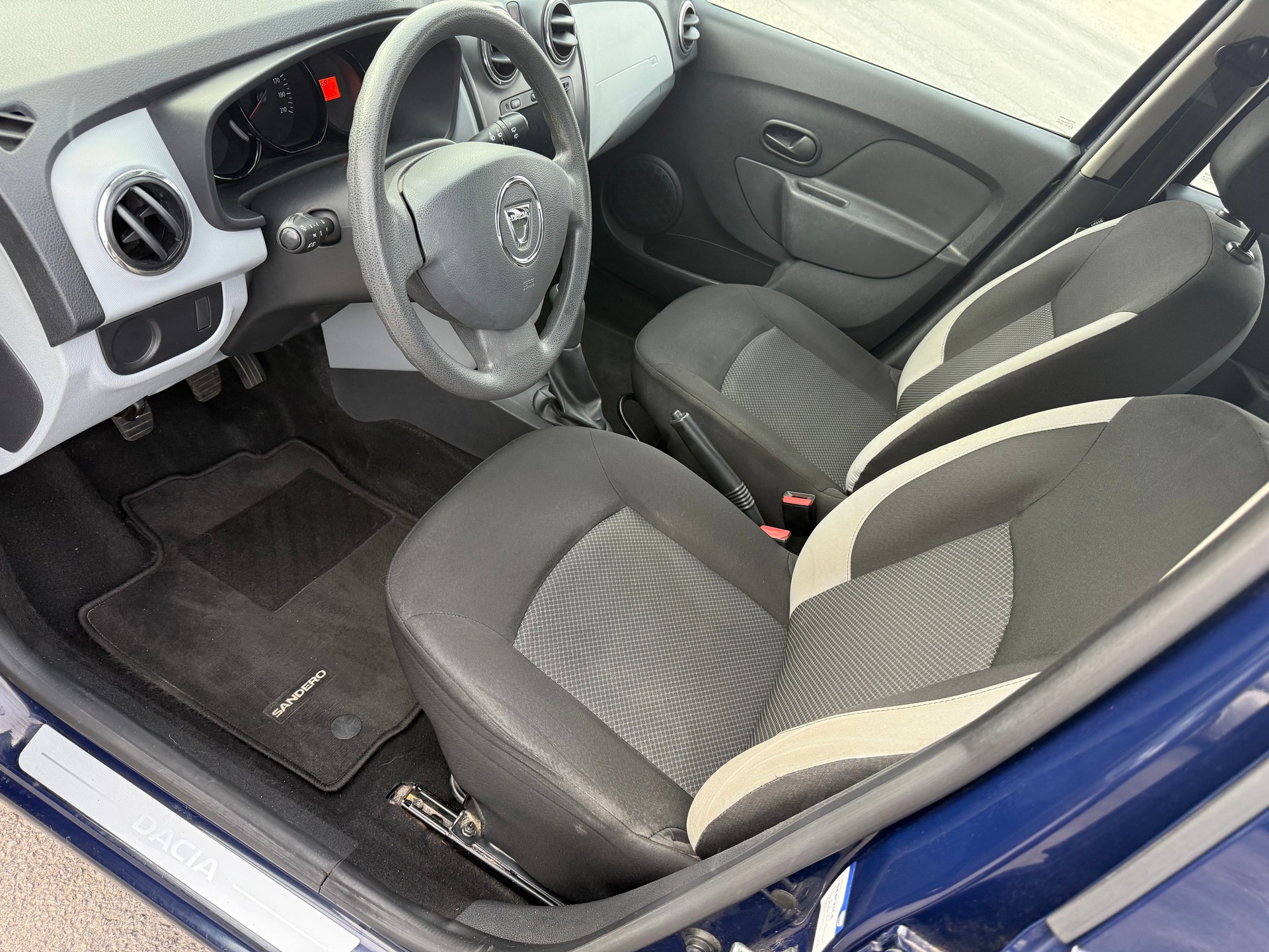 DACIA Sandero 1.2 Ambiance-image-6