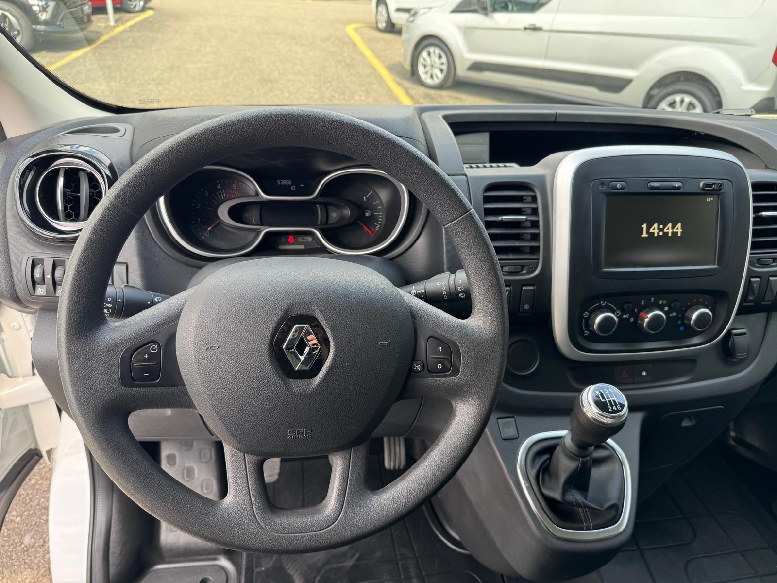 RENAULT Trafic Ene dCi120 2.0 Bus L1H1-showroom-element-2