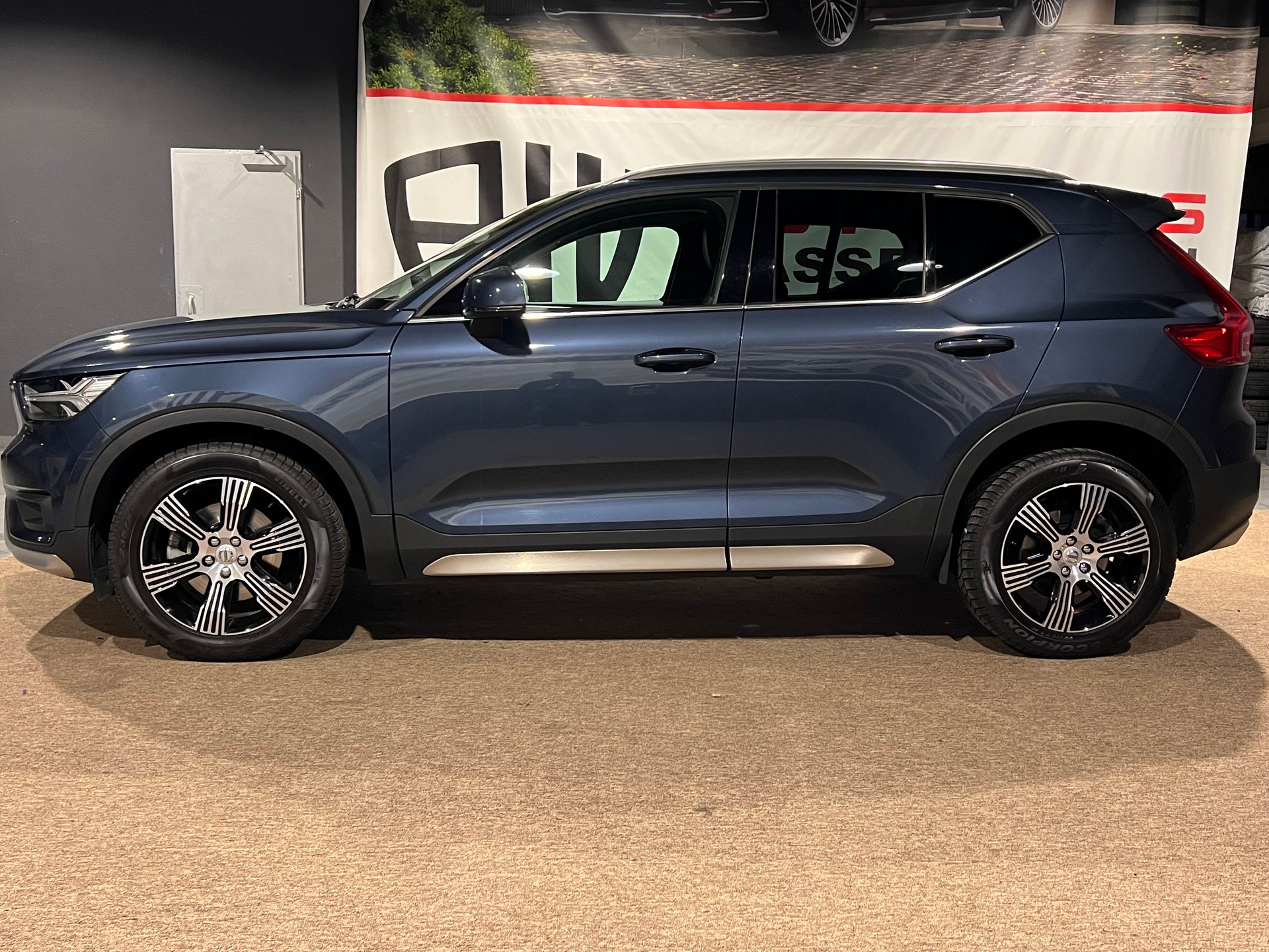 VOLVO XC40 D3 AWD Inscription Geartronic-image-6