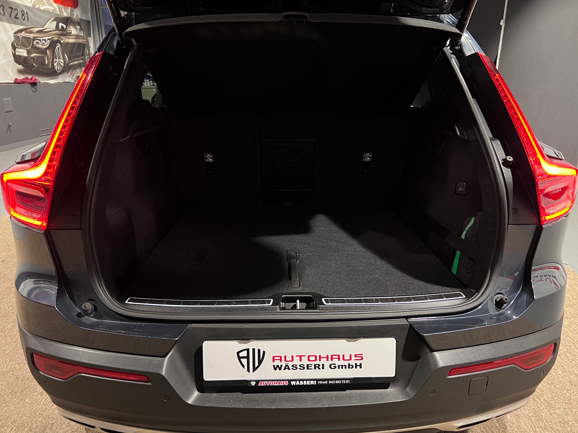 VOLVO XC40 D3 AWD Inscription Geartronic-image-4