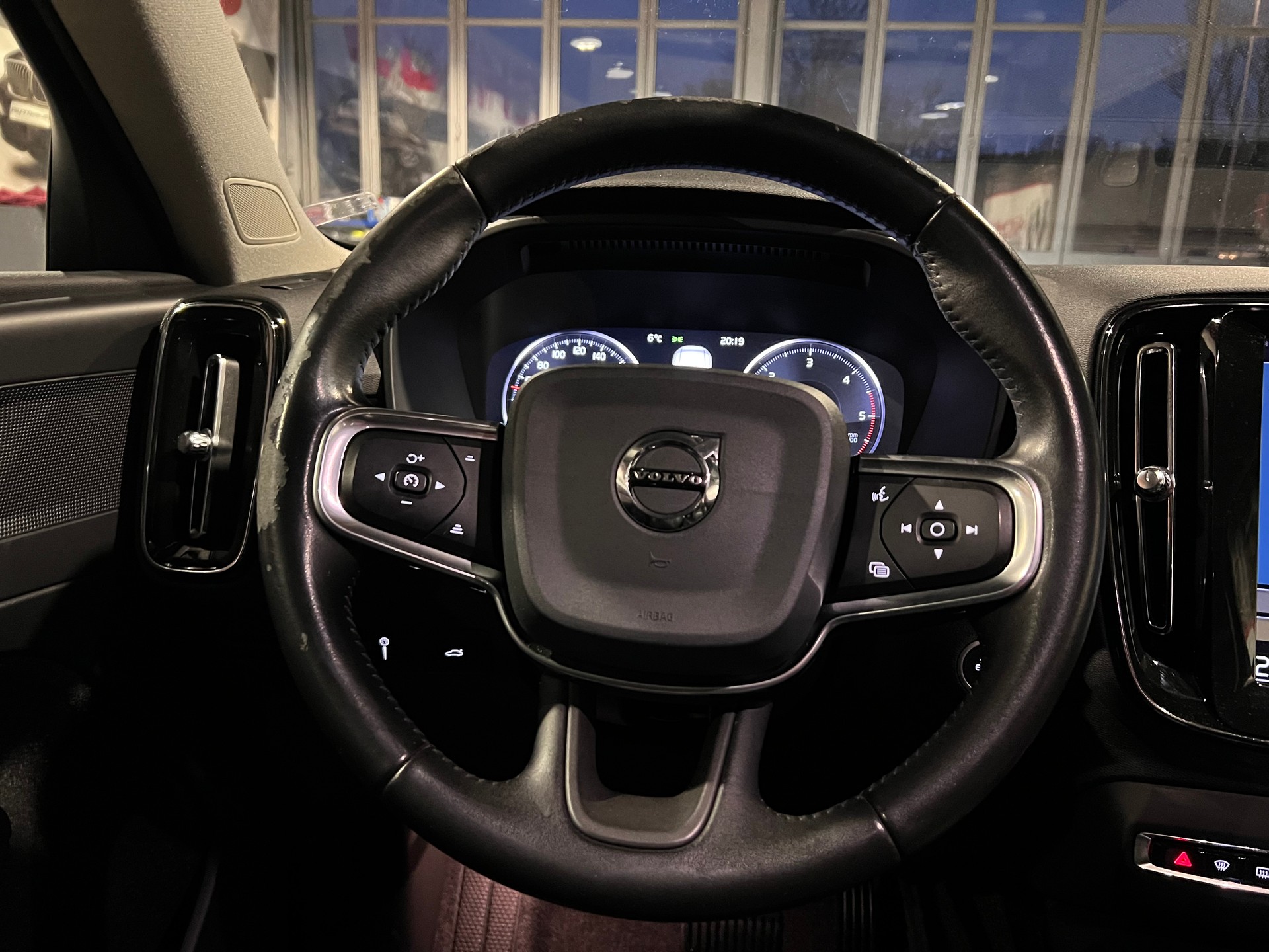 VOLVO XC40 D3 AWD Inscription Geartronic-image-22
