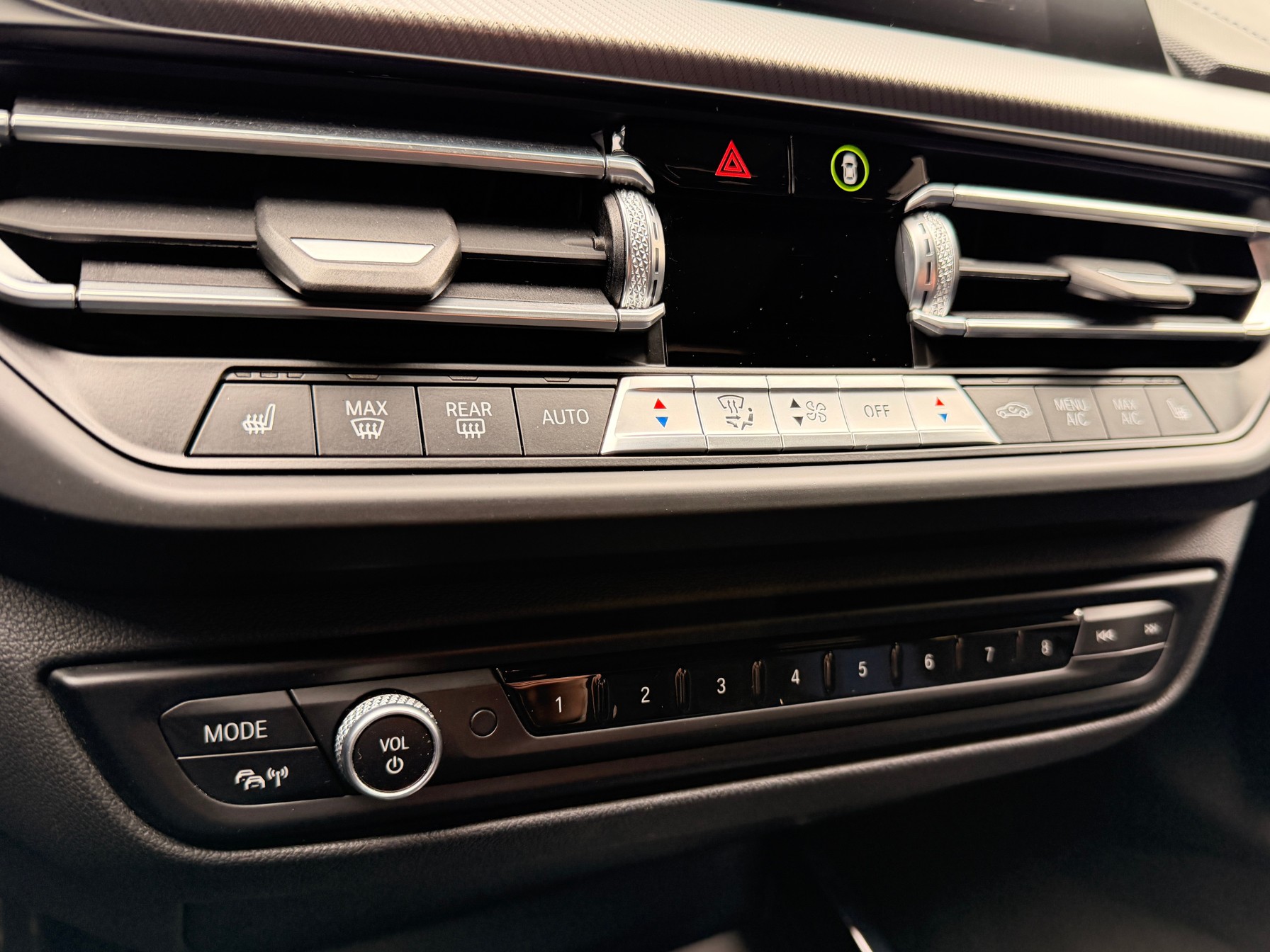 BMW 120d xDrive Steptronic Pure M Sport-image-20