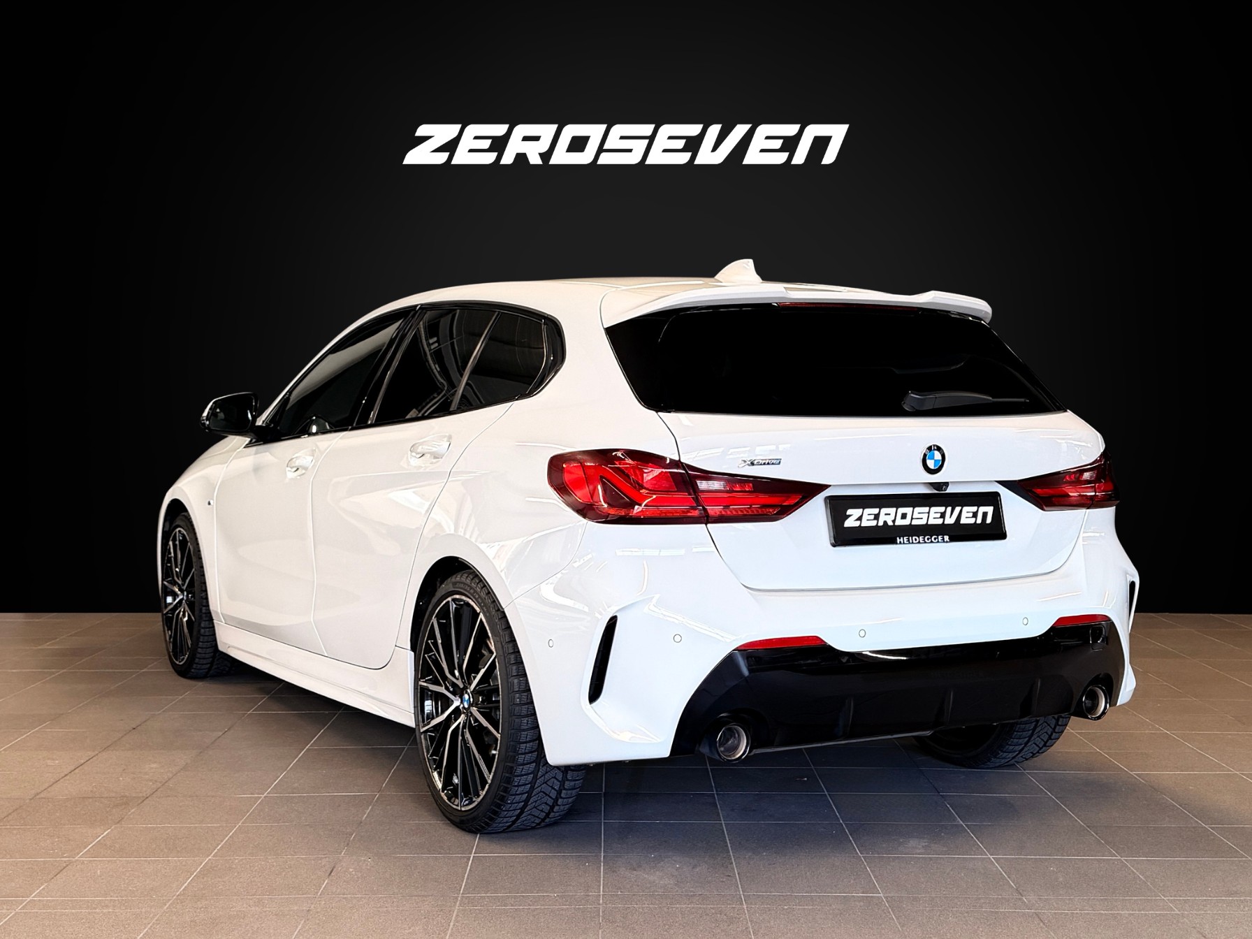 BMW 120d xDrive Steptronic Pure M Sport-image-4