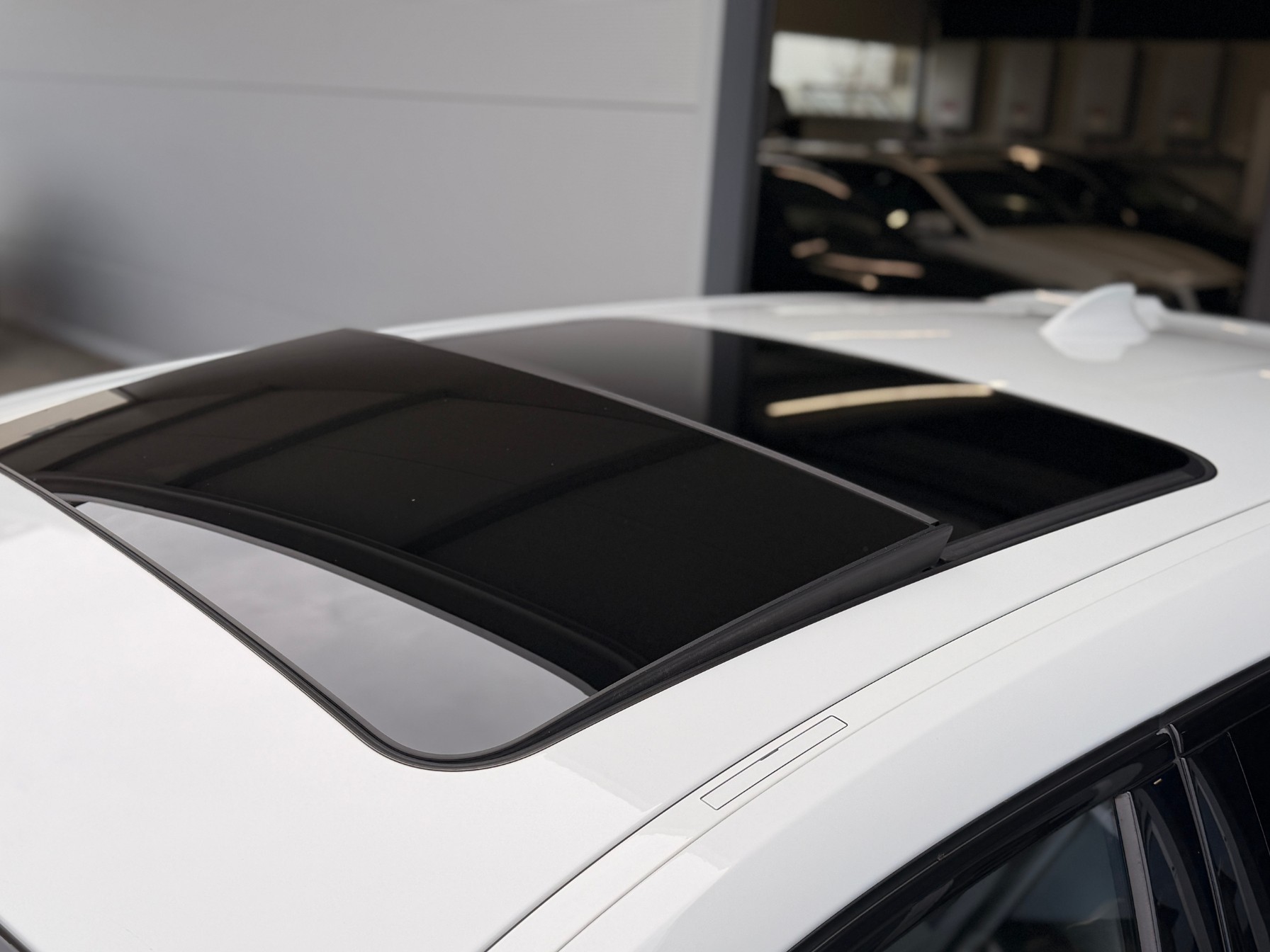 BMW 120d xDrive Steptronic Pure M Sport-image-30