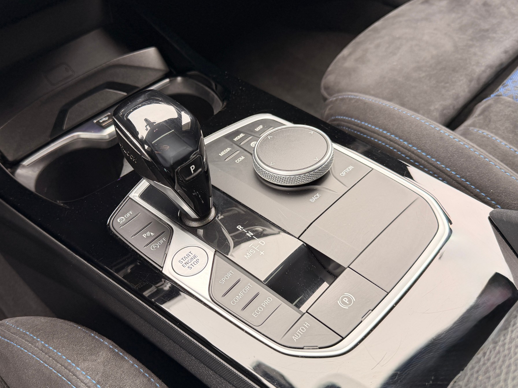 BMW 120d xDrive Steptronic Pure M Sport-image-18