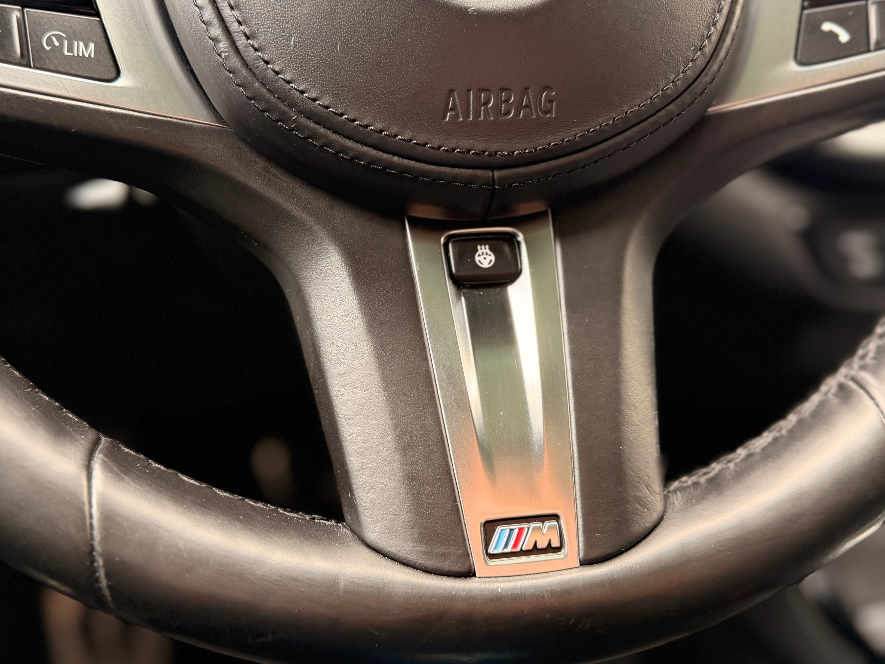 BMW 120d xDrive Steptronic Pure M Sport-image-17