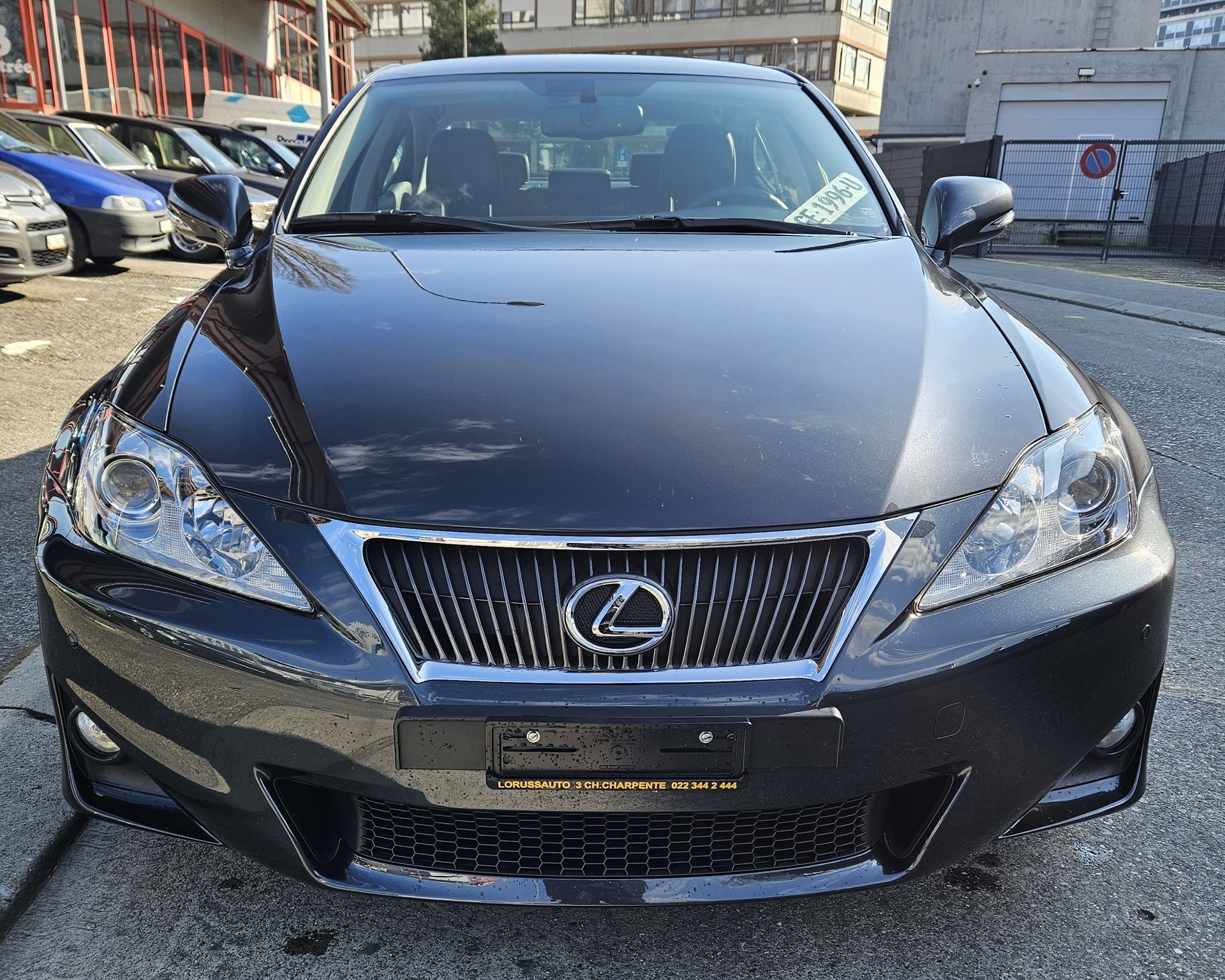 LEXUS IS 250 Executive Automatic-image-2