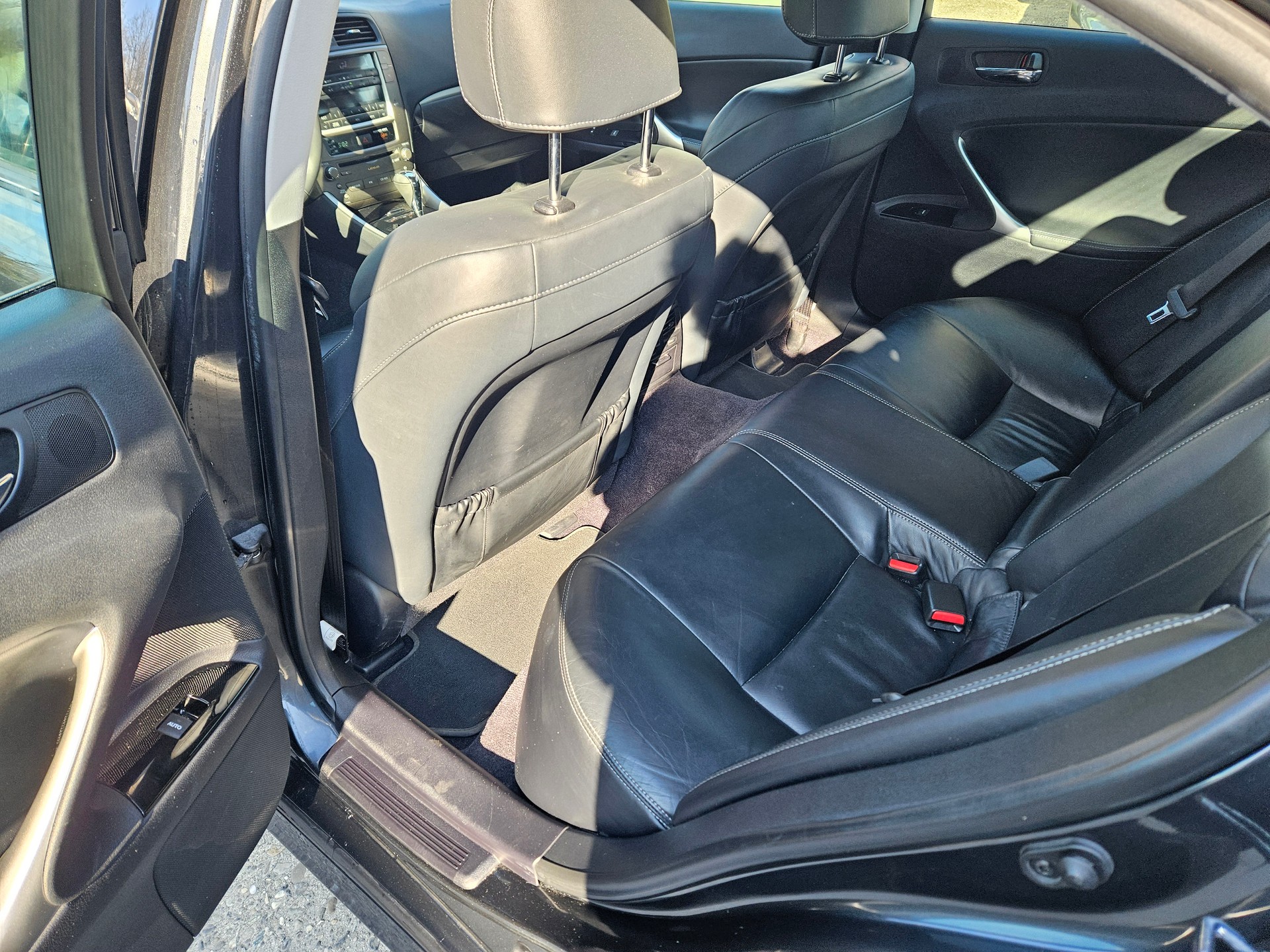 LEXUS IS 250 Executive Automatic-image-4