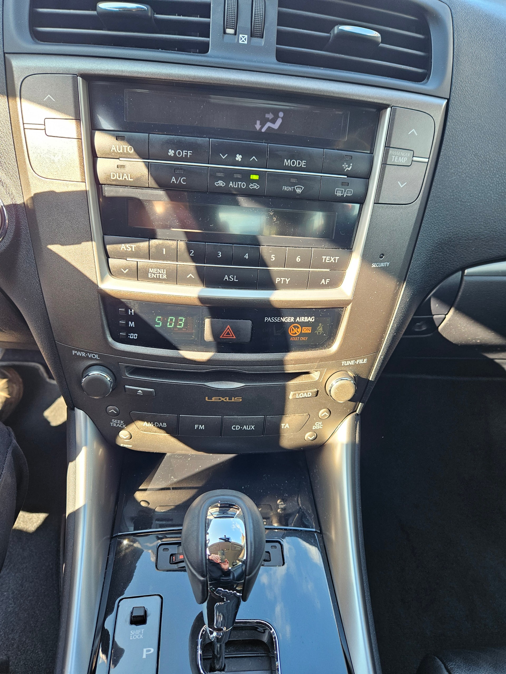LEXUS IS 250 Executive Automatic-image-6