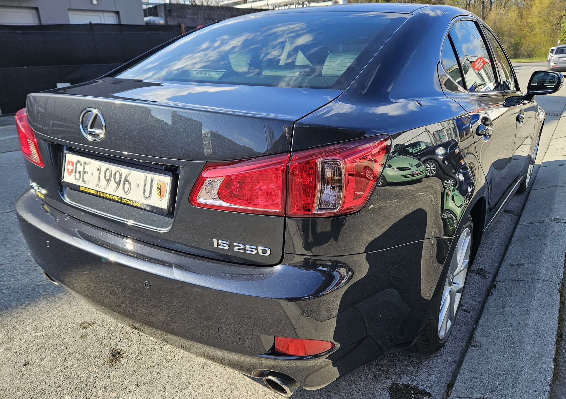 LEXUS IS 250 Executive Automatic-image-14