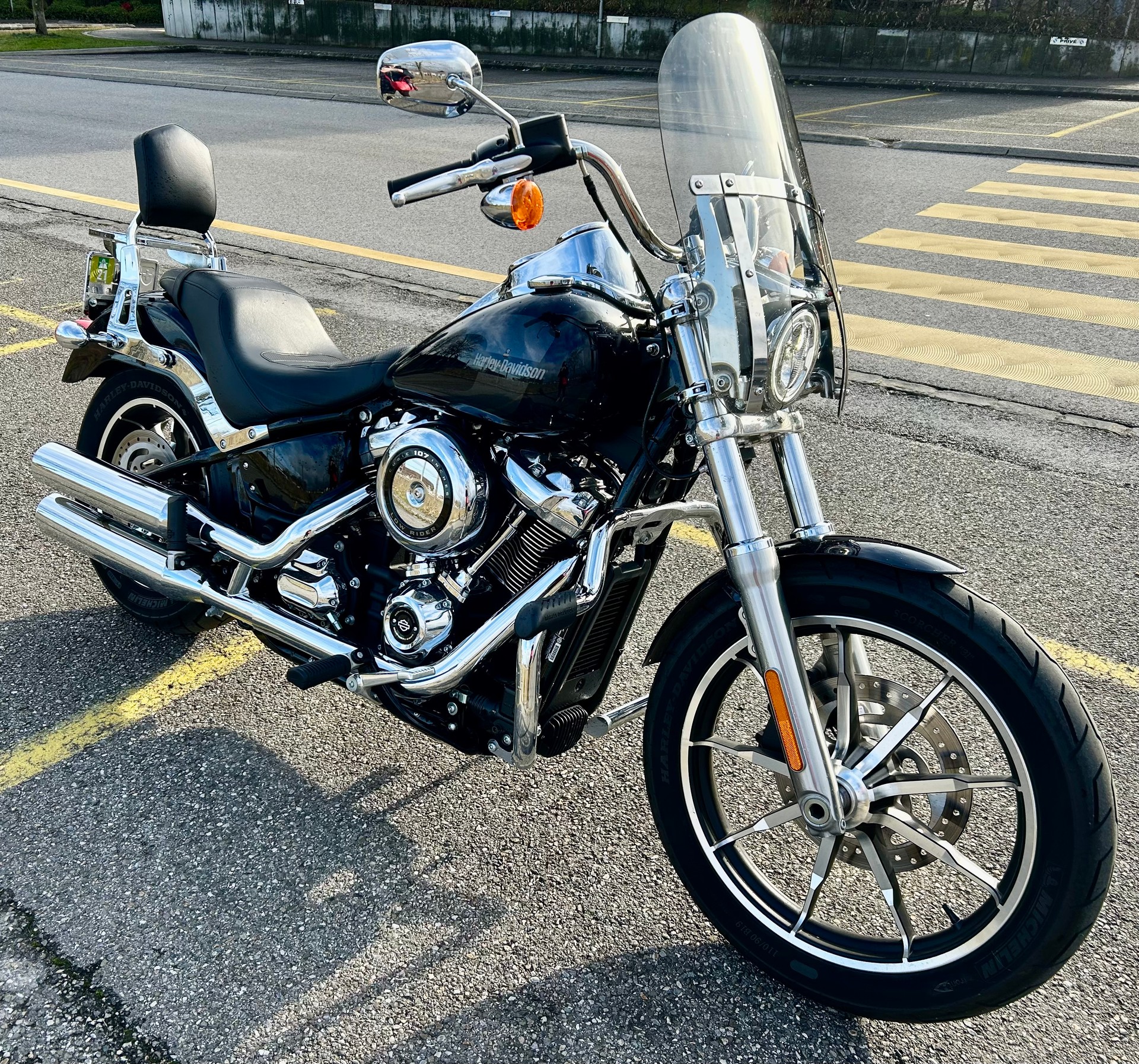 HARLEY-DAVIDSON FXLR Low Rider 107 ABS-image-2