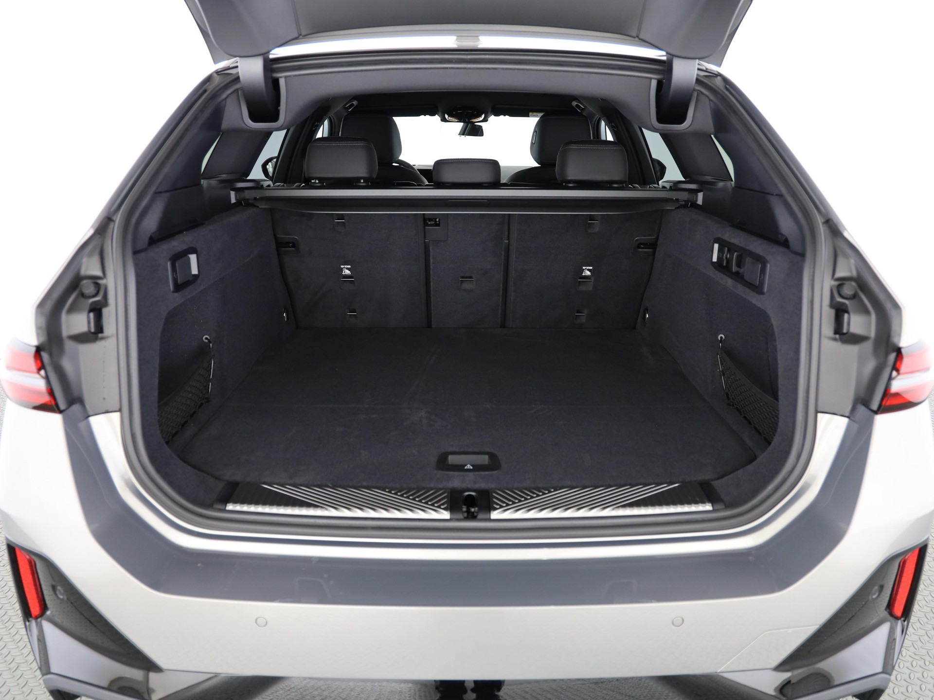 BMW i5 xDrive40 Touring-image-5