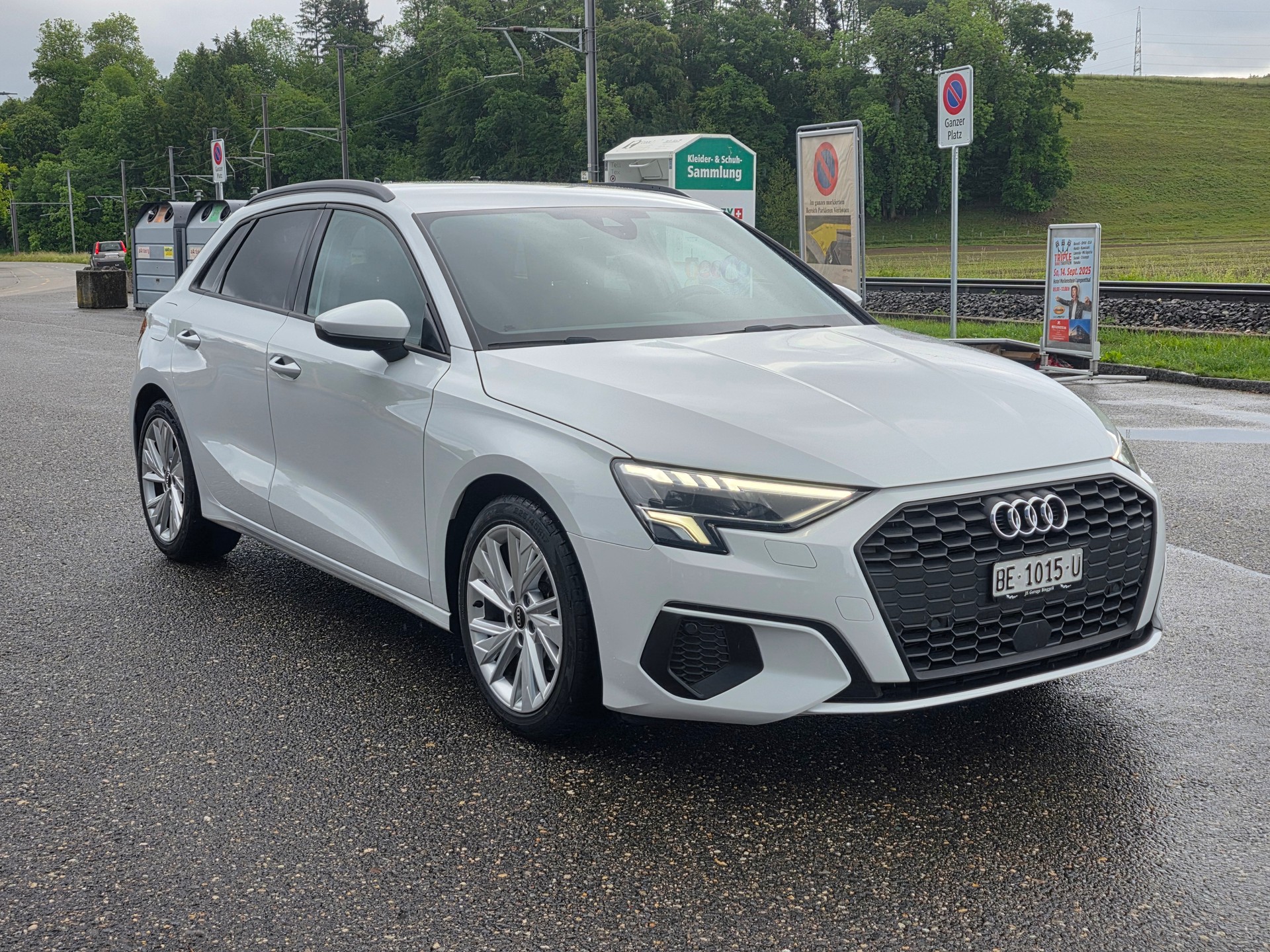 AUDI A3 Sportback 35 TFSI Attraction S-tronic-image-4