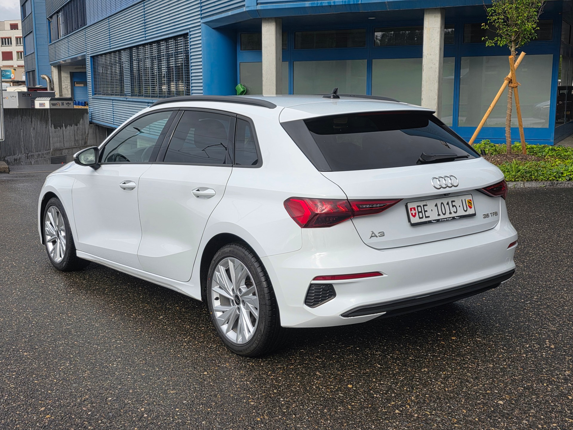 AUDI A3 Sportback 35 TFSI Attraction S-tronic-image-1
