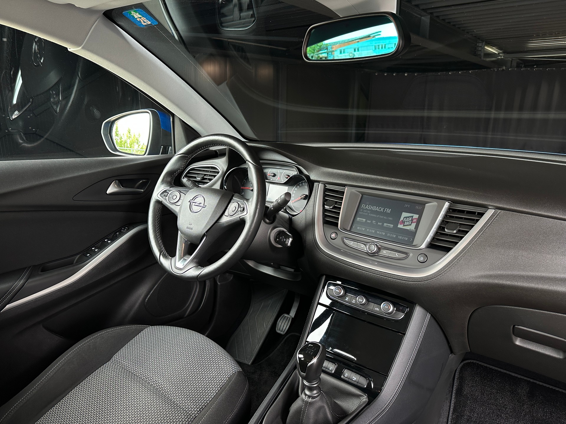 OPEL Grandland X 1.2i TP Excellence-image-13