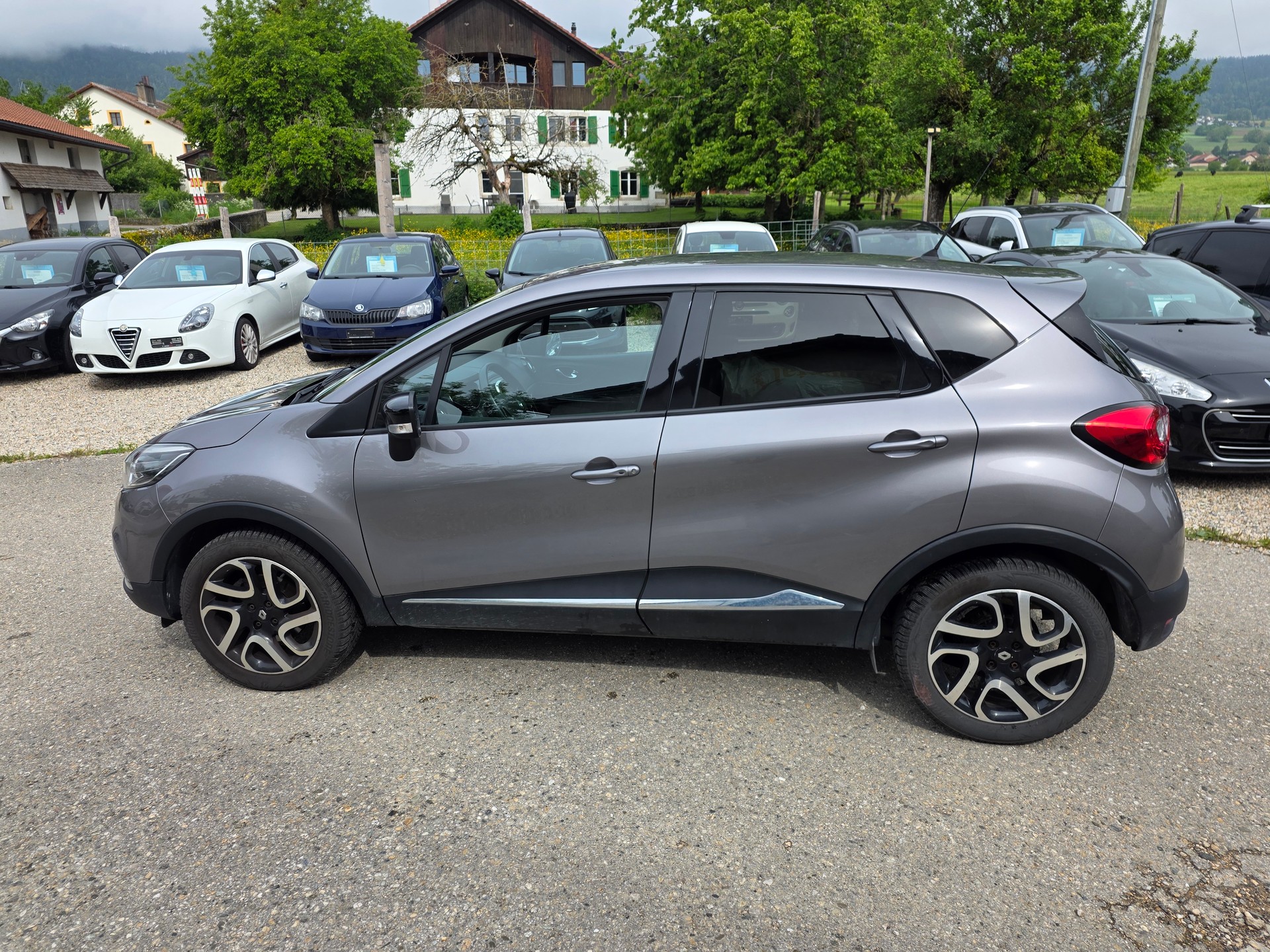 RENAULT Captur 1.2 T 16V Dynamique EDC-image-7