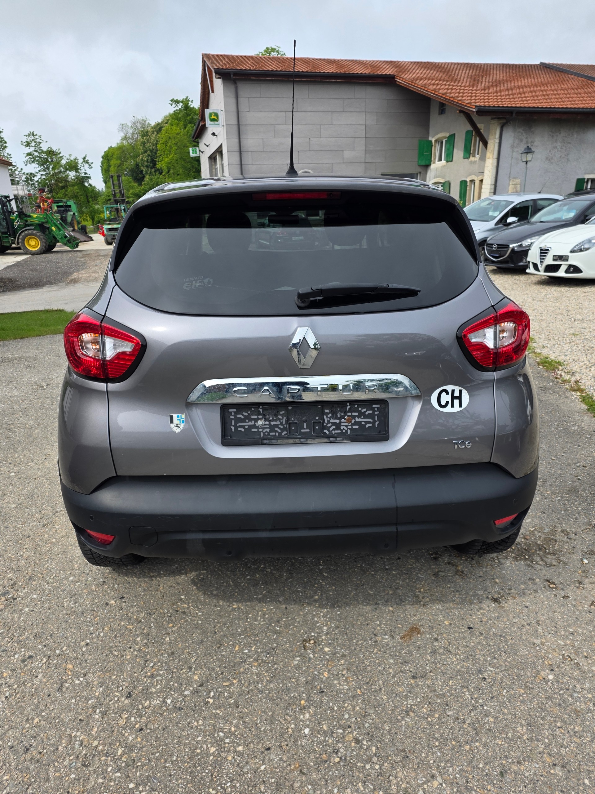RENAULT Captur 1.2 T 16V Dynamique EDC-image-5